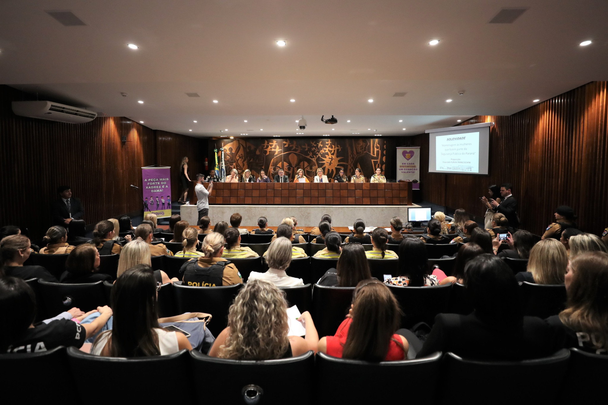 Assembleia homenageia mulheres que atuam na segurança pública do Estado