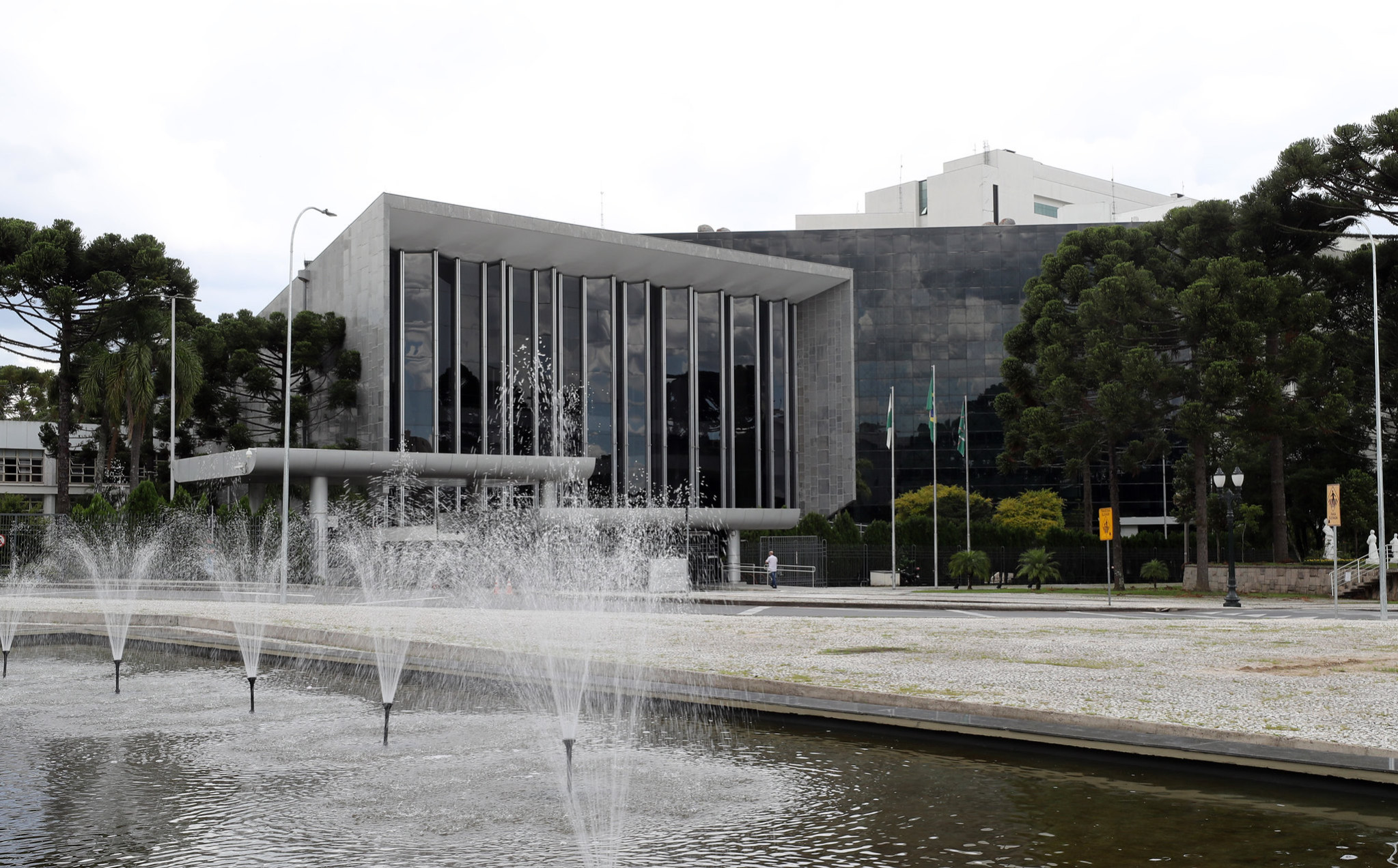 Assembleia retoma debate sobre o pagamento do auxílio alimentação para agentes penitenciários