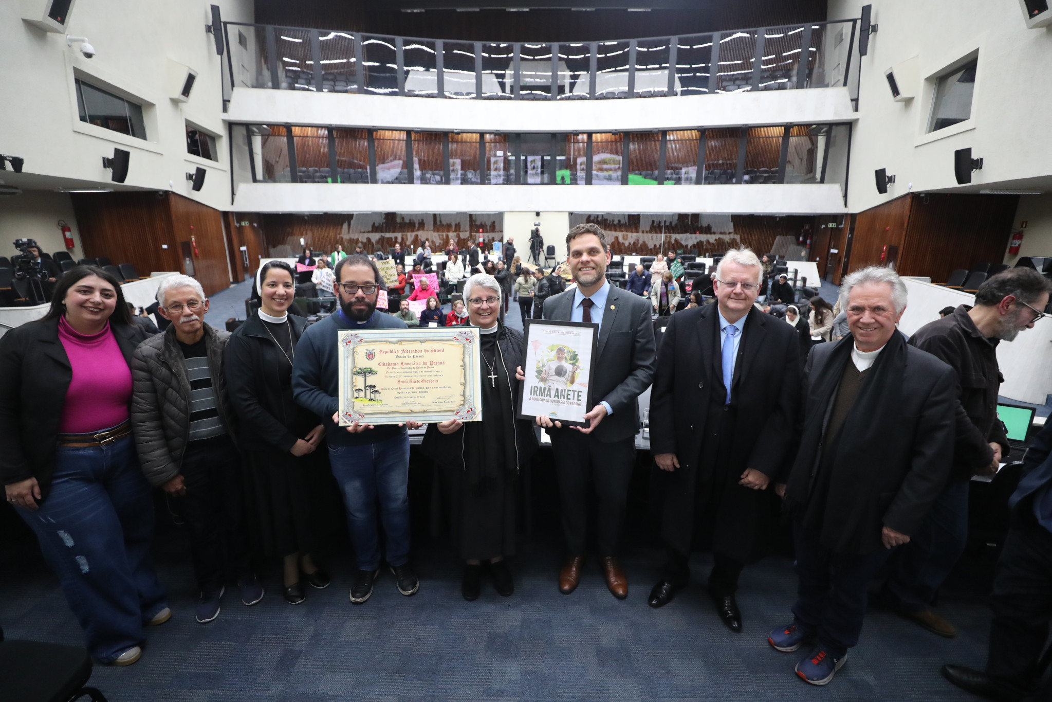 Assembleia Legislativa reconhece atuação de Irmã Anete com título de Cidadania Honorária do Paraná