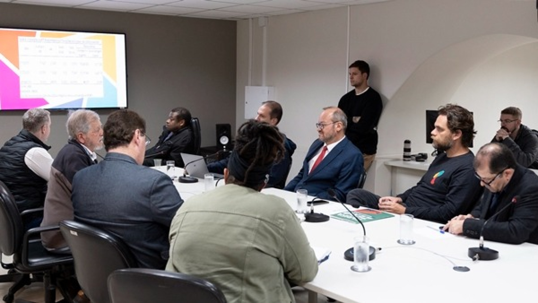 Deputado Goura (PDT) participa de reunião sobre tarifa zero na Câmara Municipal de Curitiba