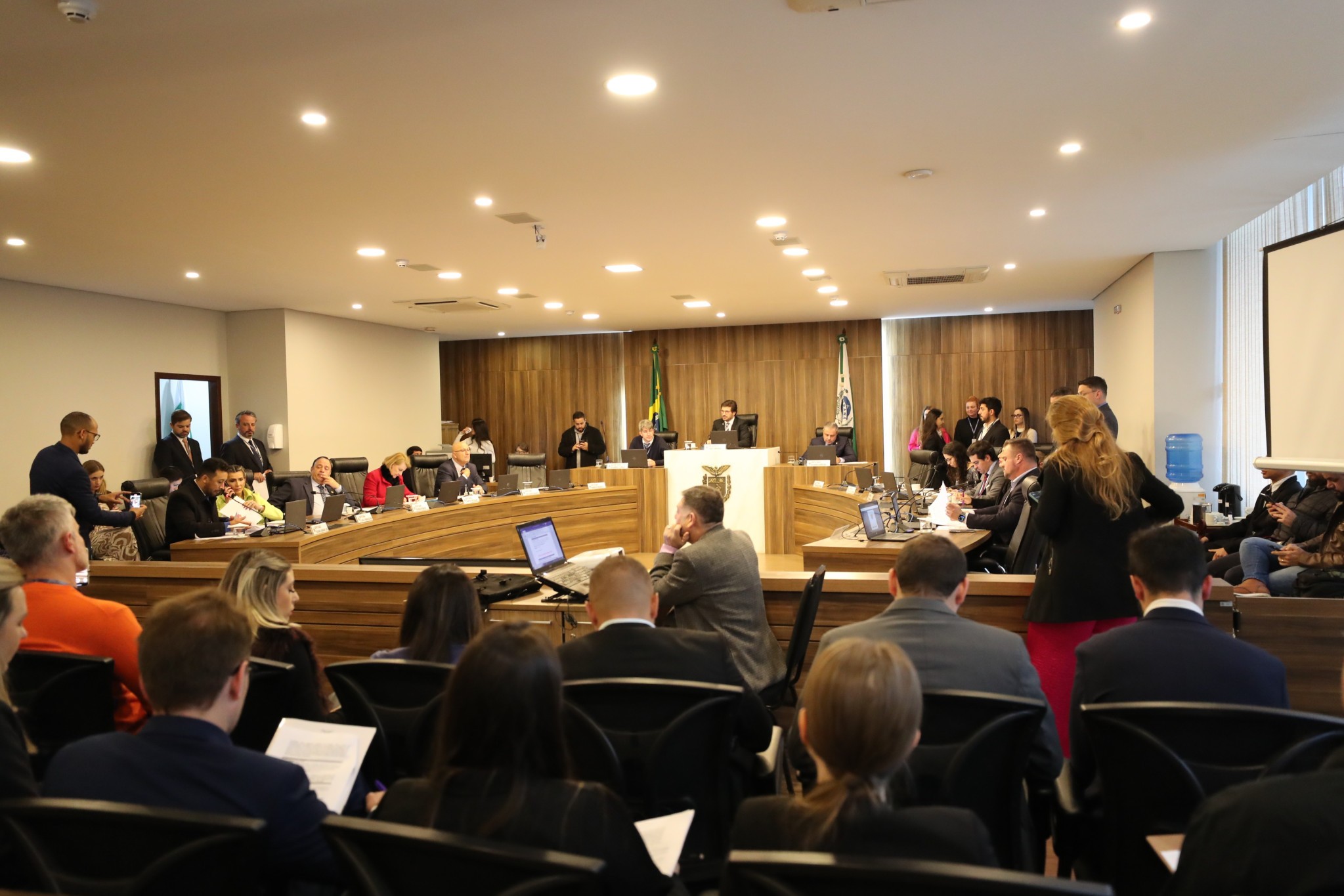 CCJ aprova projeto que permite municípios realizar obras em rodovias estaduais