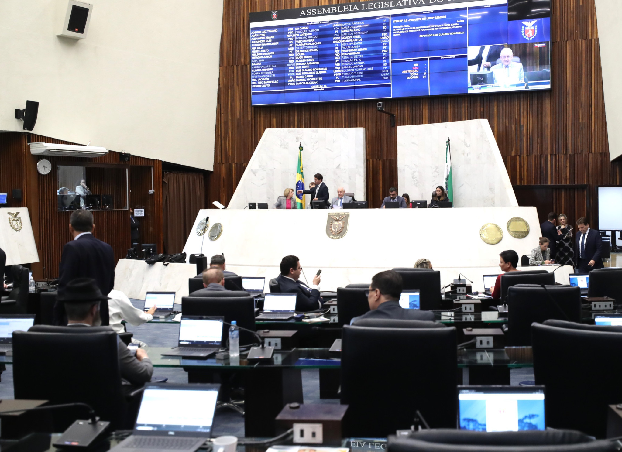 Assembleia Legislativa aprova projetos para aperfeiçoar gestão e atualizar quadro pessoal da Casa