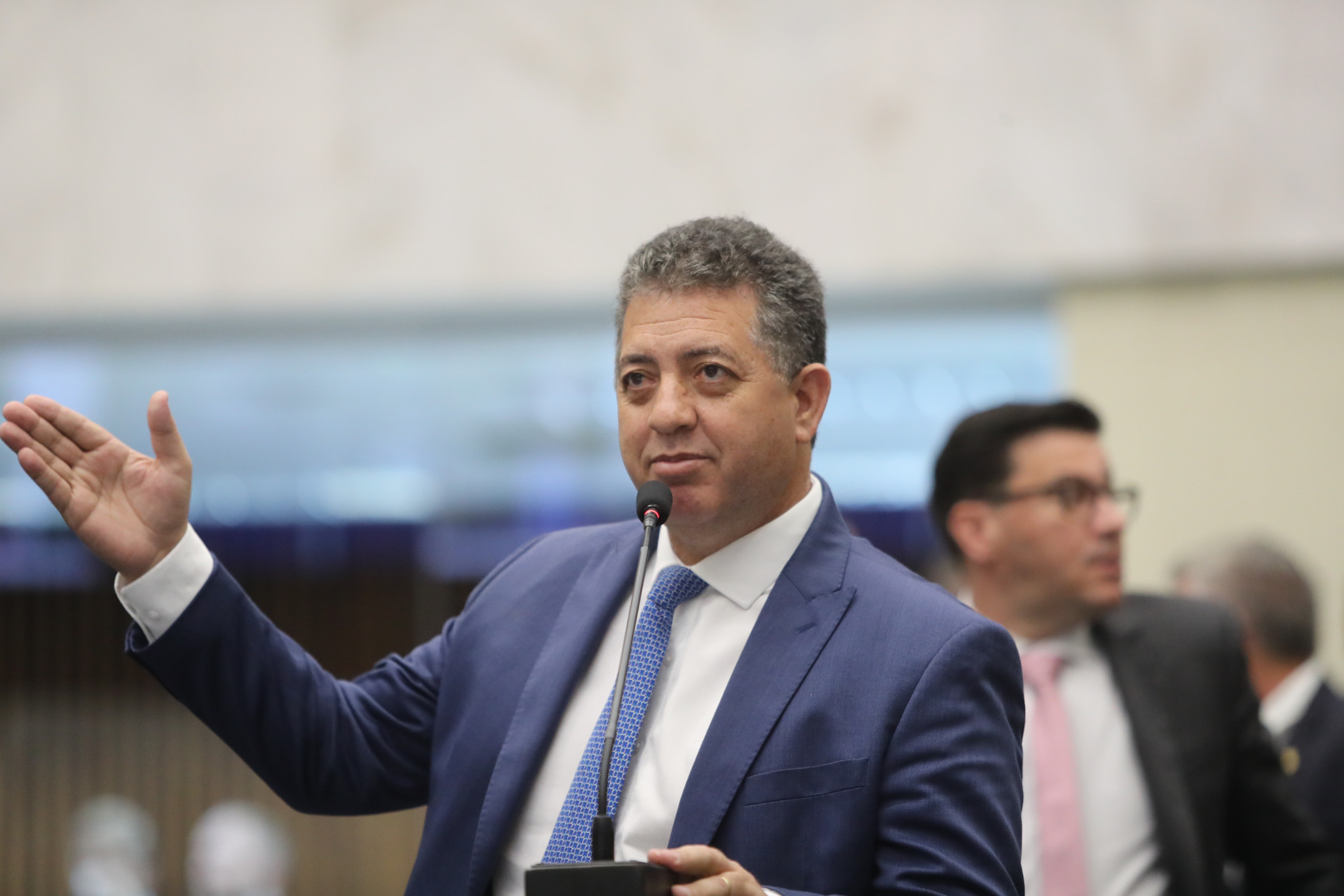 Em requerimento, deputado Cobra Repórter (PSD) solicita mais peritos e legistas para o IML de Londrina