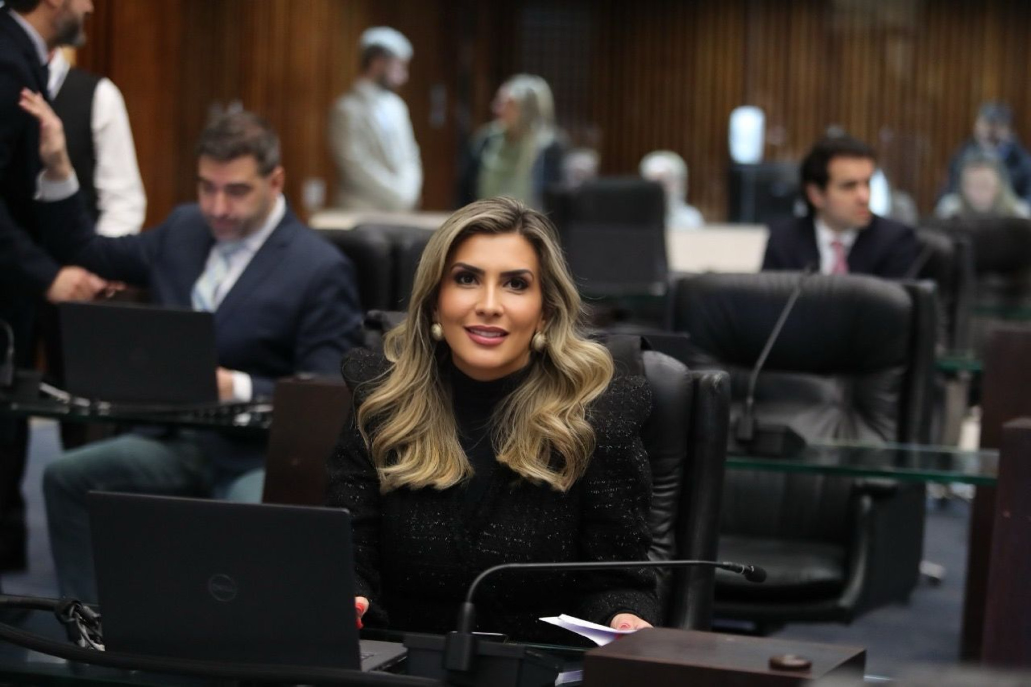 Aprovado projeto da deputada Flávia Francischini (União) que institui o Dia do Hematologista e Hemoterapeuta