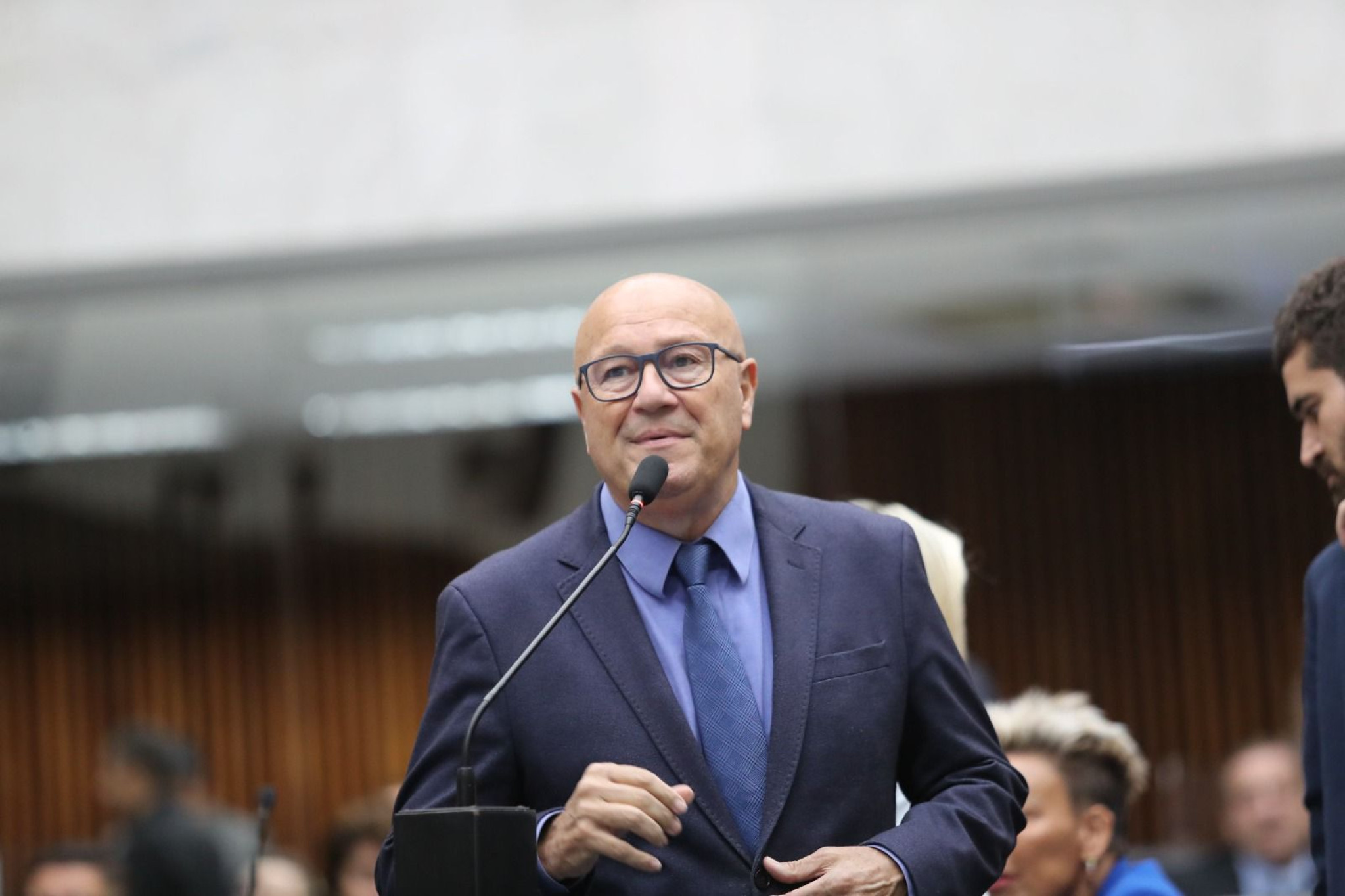 População pode sugerir aplicação de recursos do orçamento de 2025, avisa deputado Luiz Claudio Romanelli (PSD)