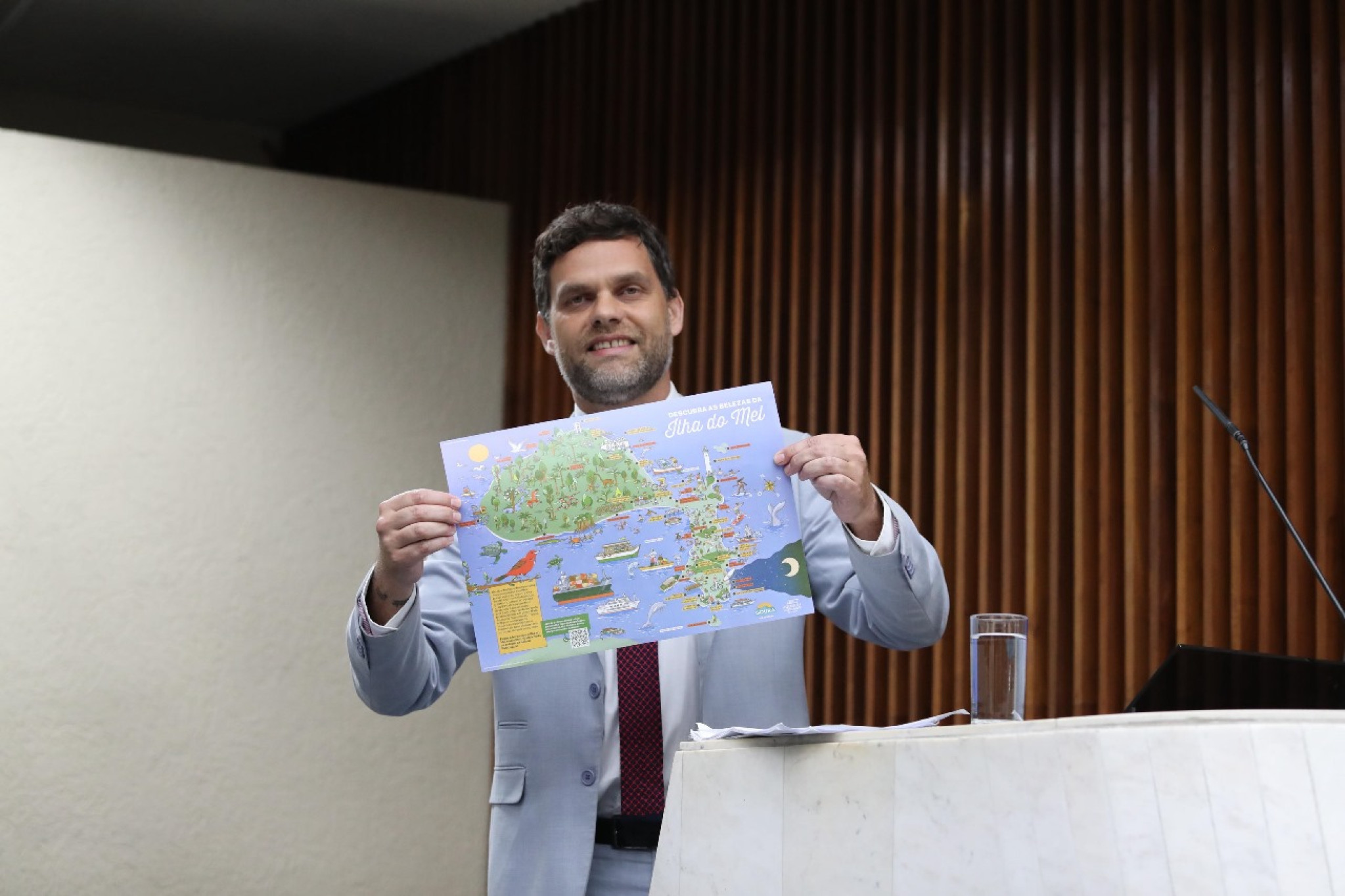 Deputado Goura (PDT) destaca a aprovação do Marco Regulatório da Ilha do Mel na Assembleia