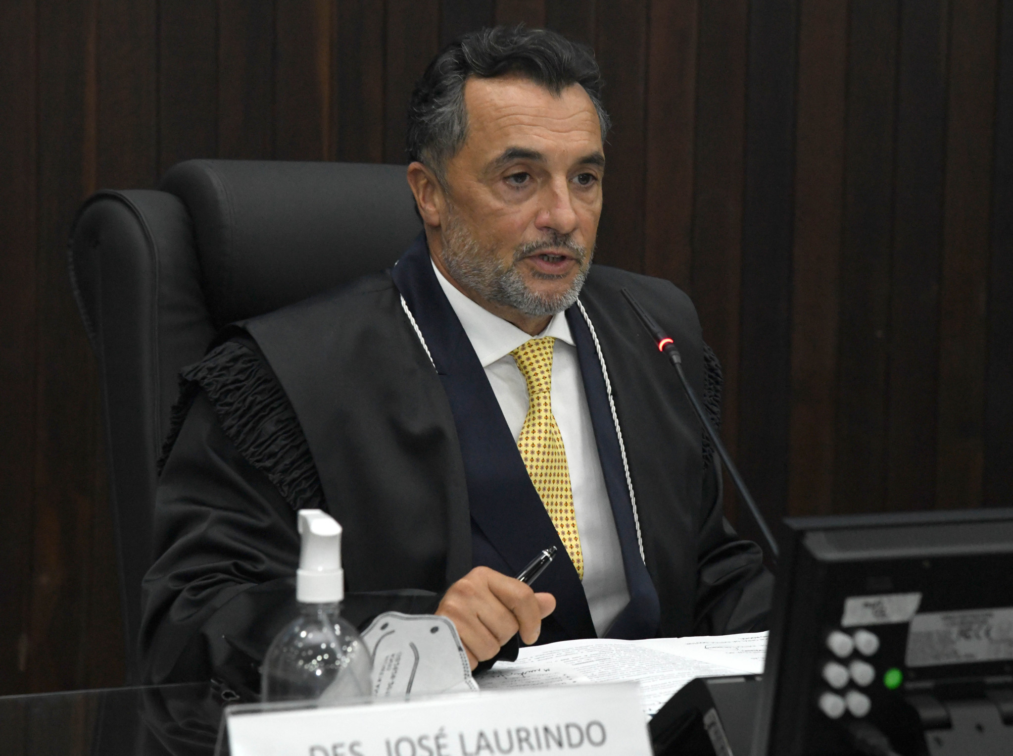 Assembleia aprova voto de congratulações ao presidente do TJ-PR