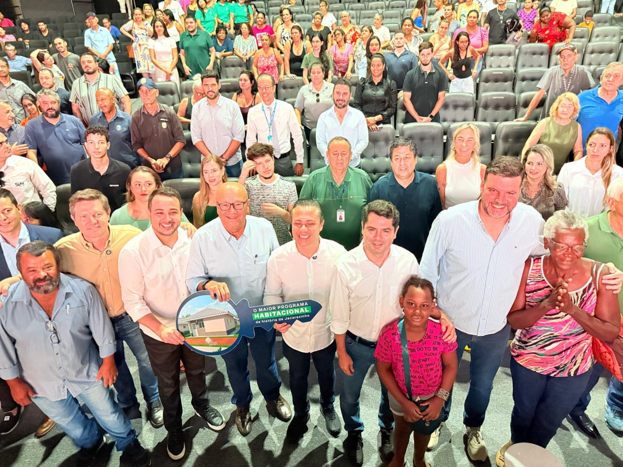 Jacarezinho garante casa própria para mais 364 famílias, destaca deputado Luiz Claudio Romanelli (PSD)