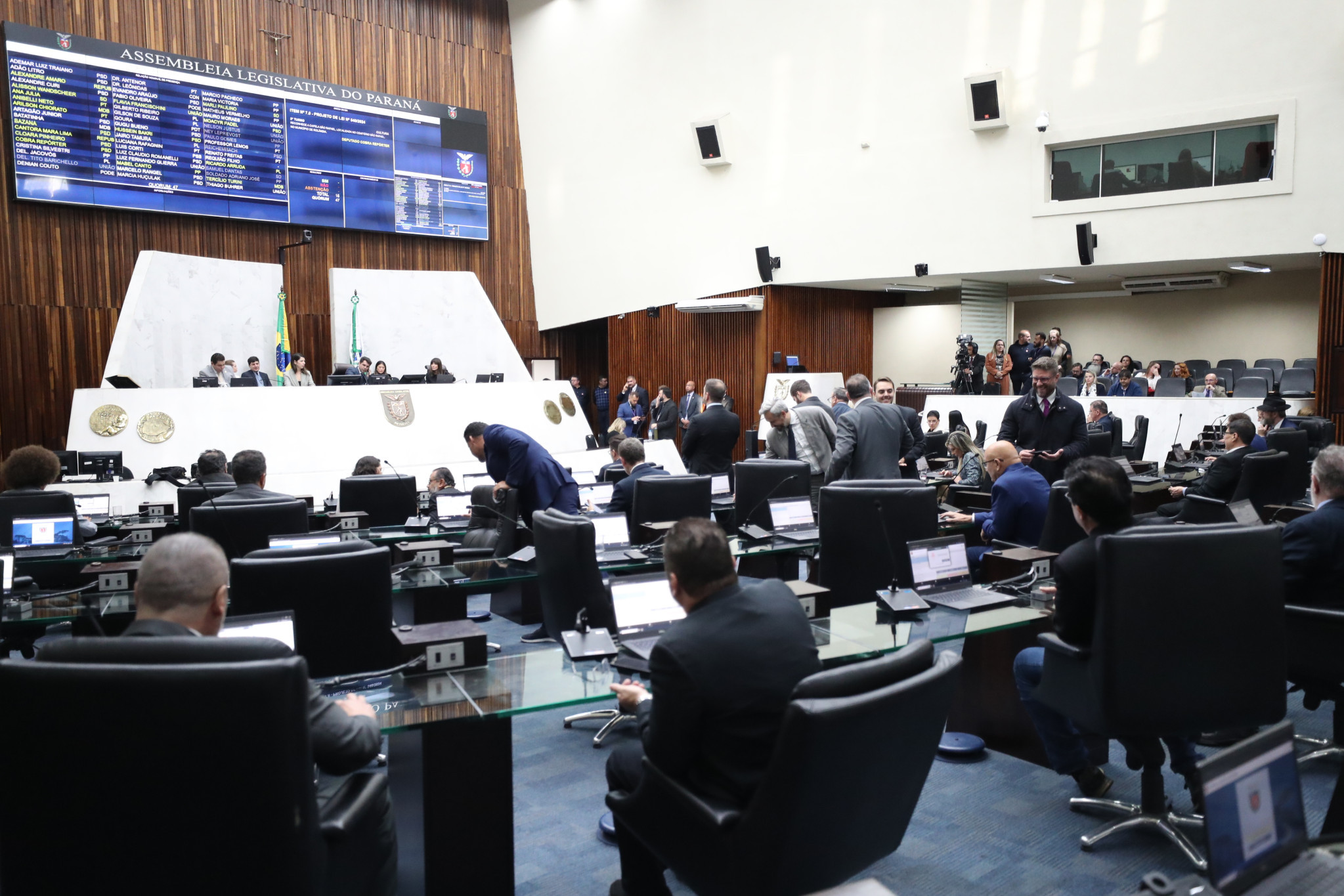Campanha permanente sobre doença celíaca avança na Assembleia Legislativa