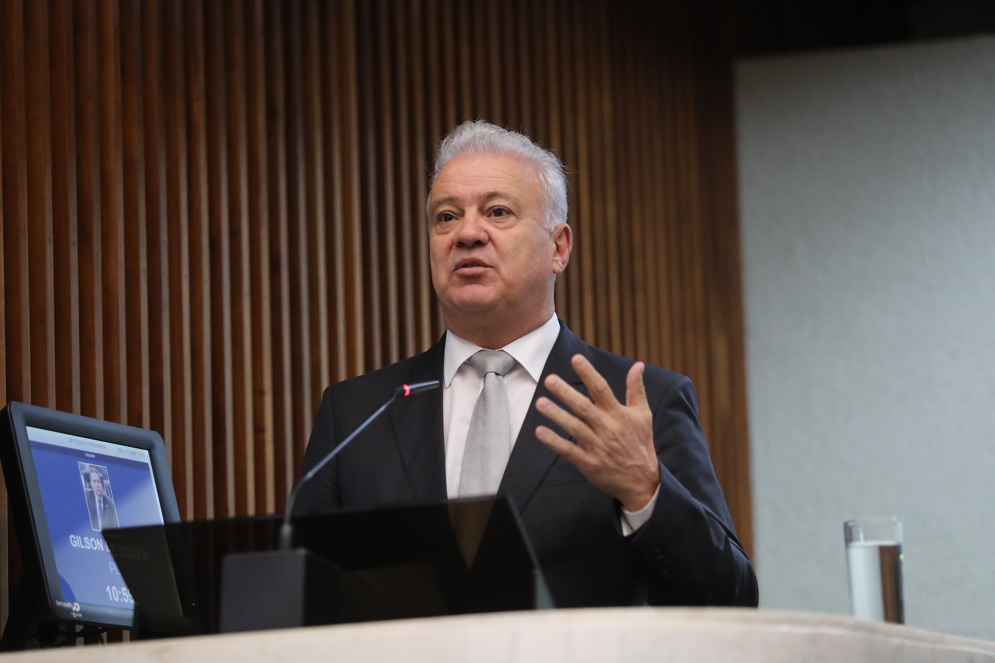 Grande Expediente destaca empreendedorismo e Dia do Exército