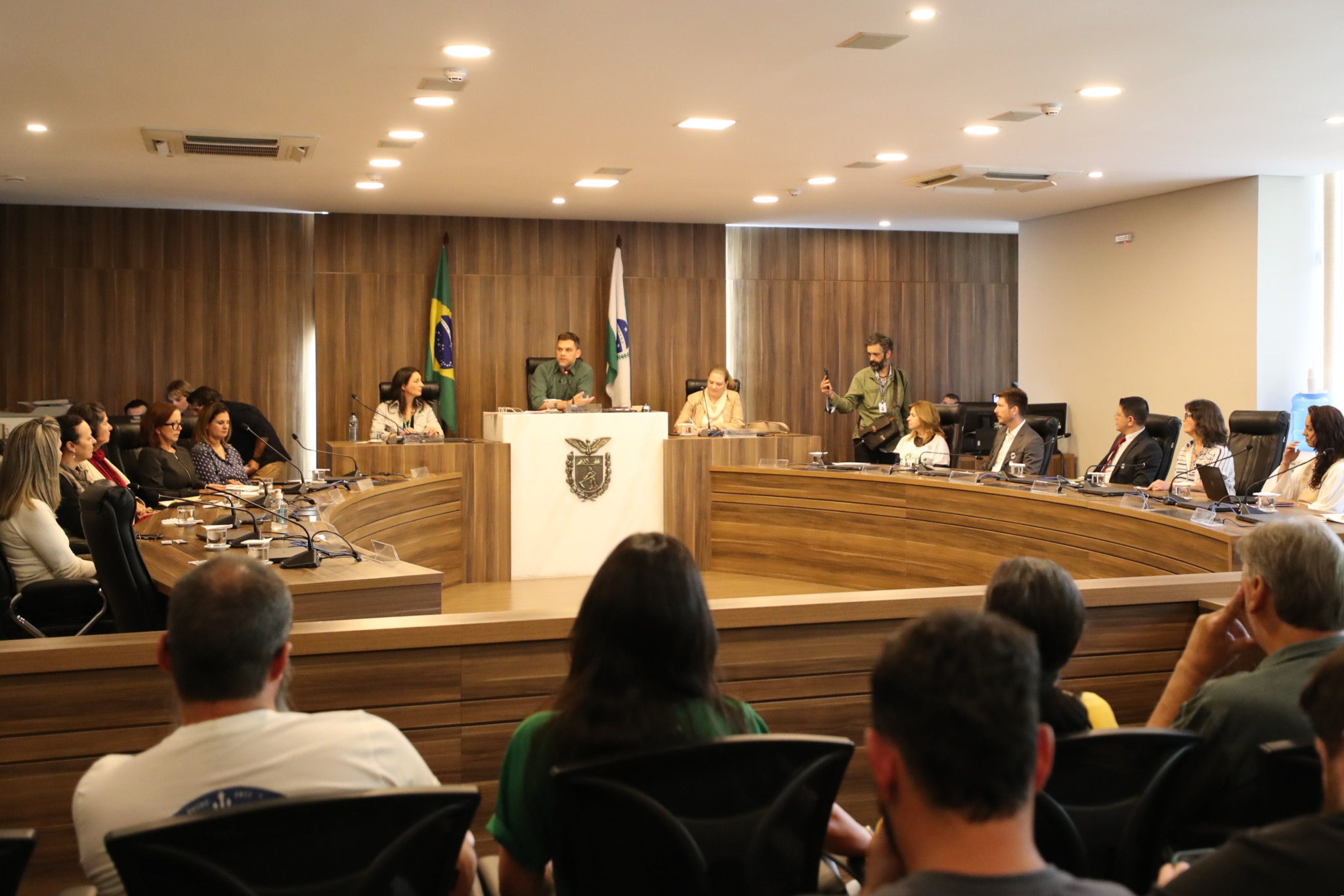 Permanência de projetos de saúde que atendem comunidades remotas do Litoral do Paraná é debatida na Assembleia