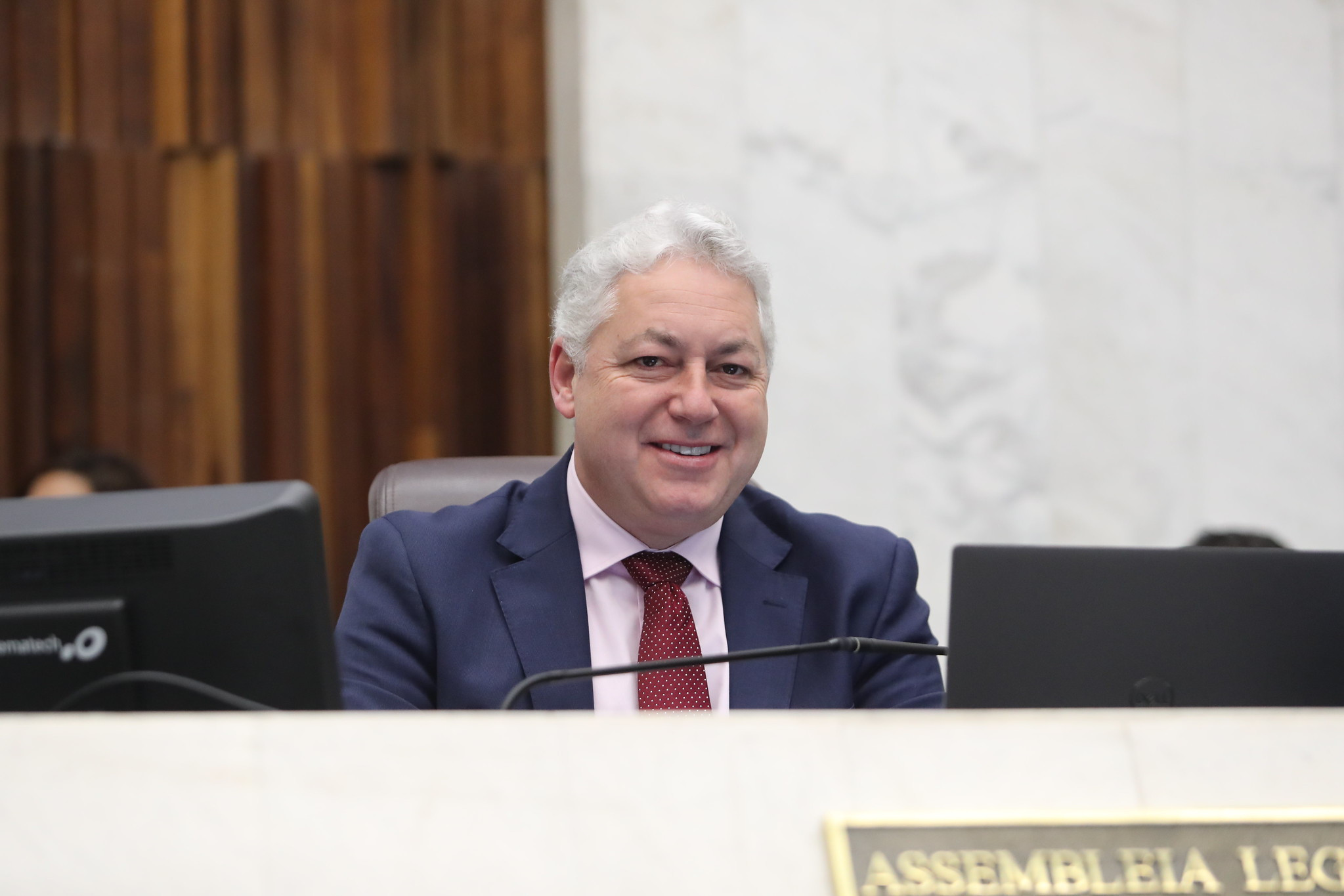 Deputado Douglas Fabrício (Cidadanina) apresenta projeto para criação de Política Estadual de Construções de Baixo Carbono