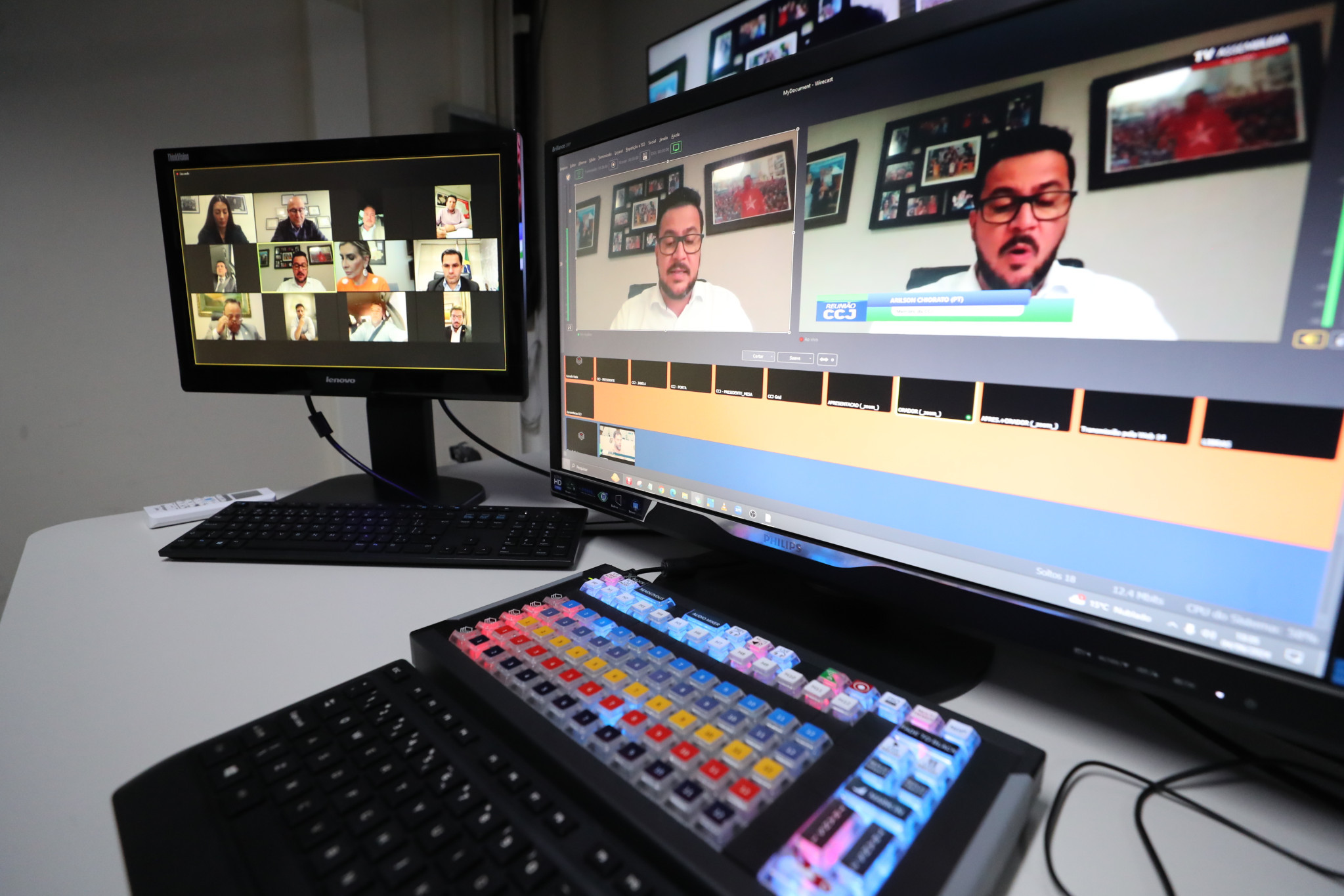 Substitutivo ao projeto do Executivo que institui o Programa Parceiro da Escola é aprovado na CCJ