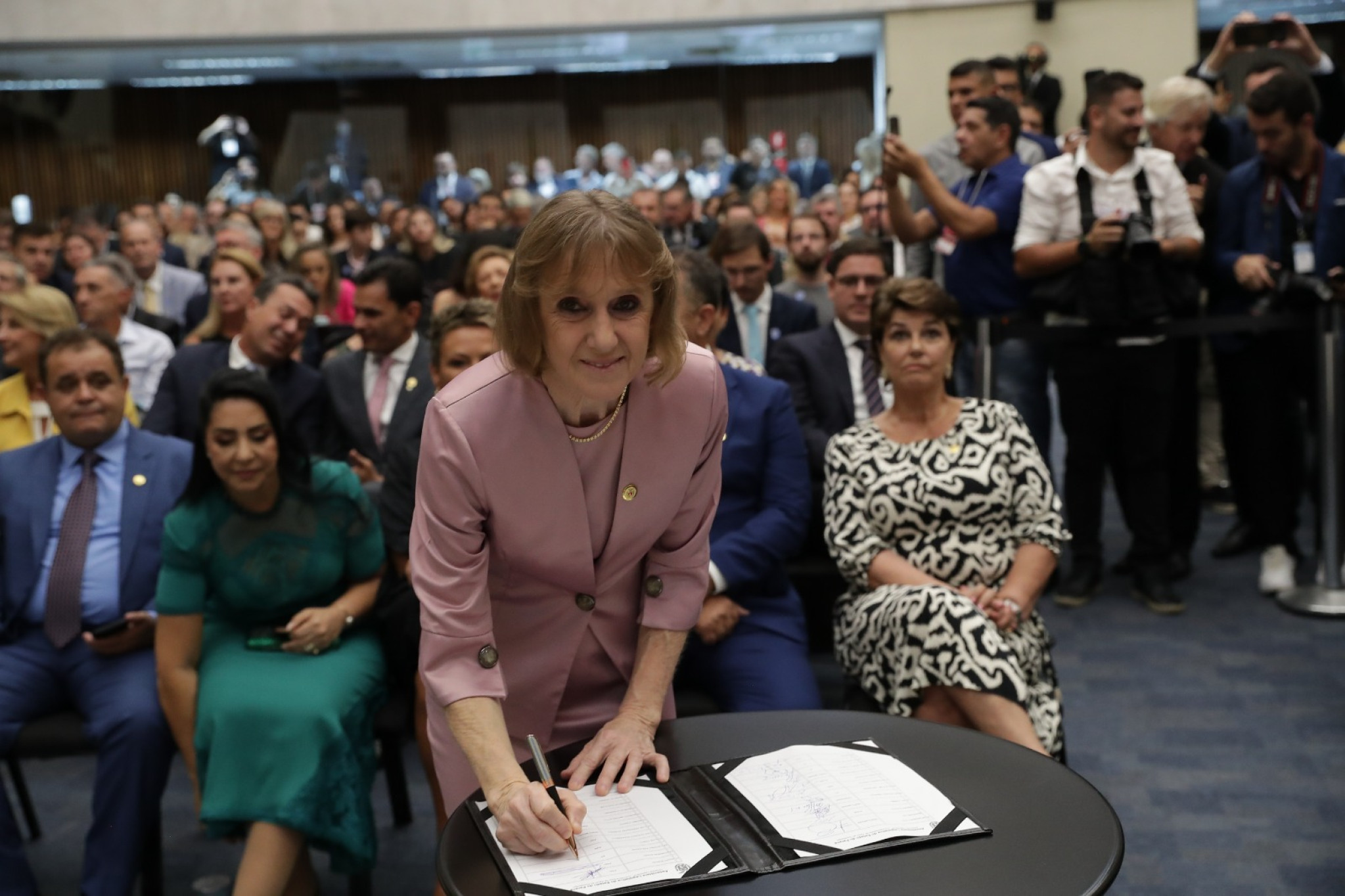 Em novo mandato, Luciana Rafagnin reafirma compromisso com o povo paranaense
