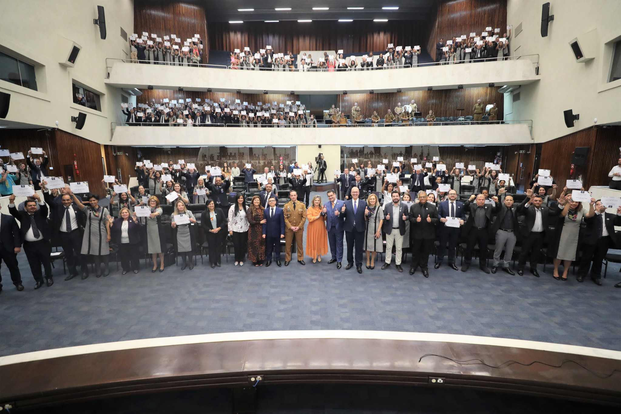 Dia do Obreiro Universal é celebrado na Assembleia Legislativa do Paraná