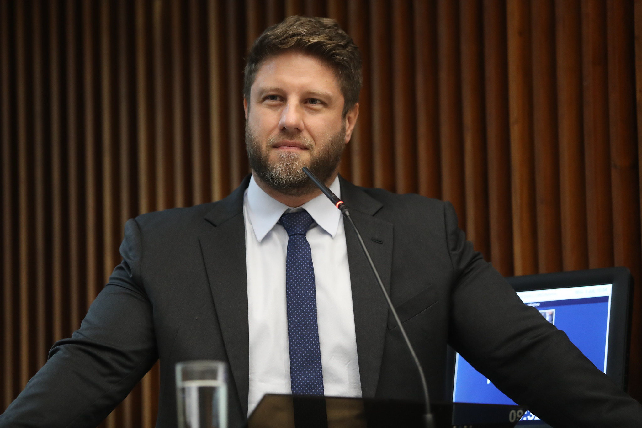 Líder da Oposição comenta avanços e derrotas para os servidores do Paraná