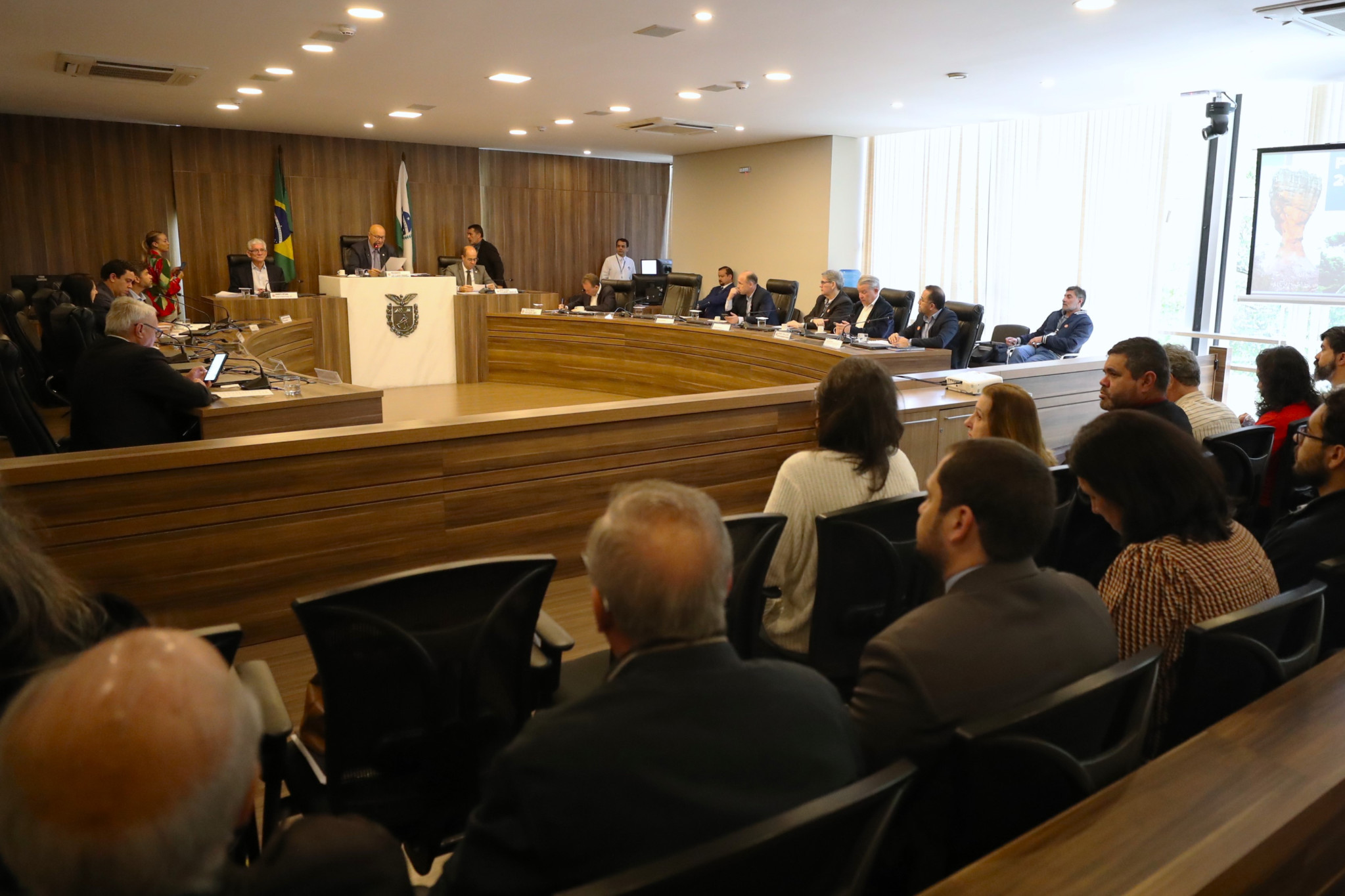 Audiência Pública reúne Executivo e sociedade civil para debater orçamento do Paraná para 2026