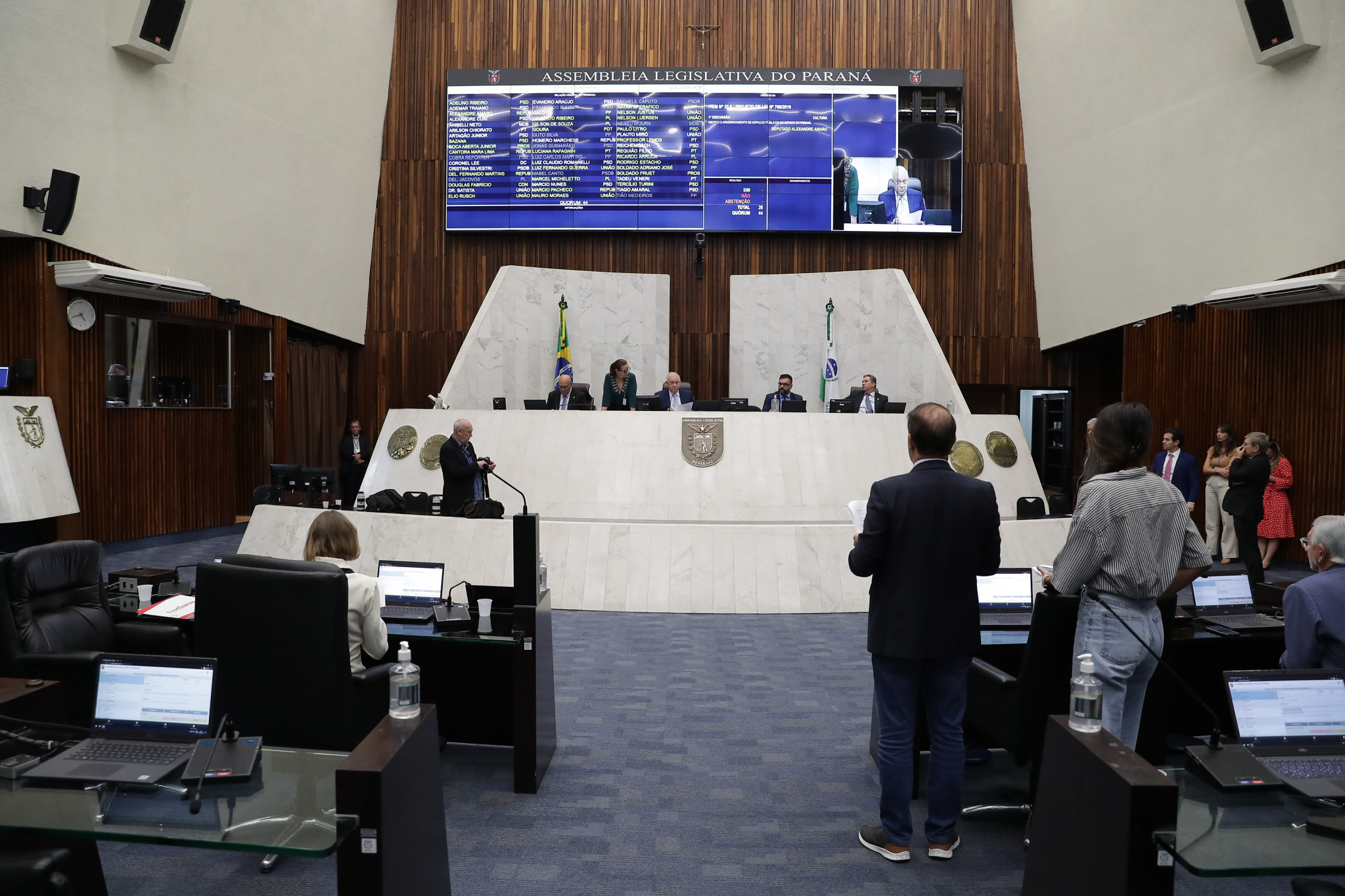 Assembleia Legislativa aprova apadrinhamento de espaços públicos no Paraná