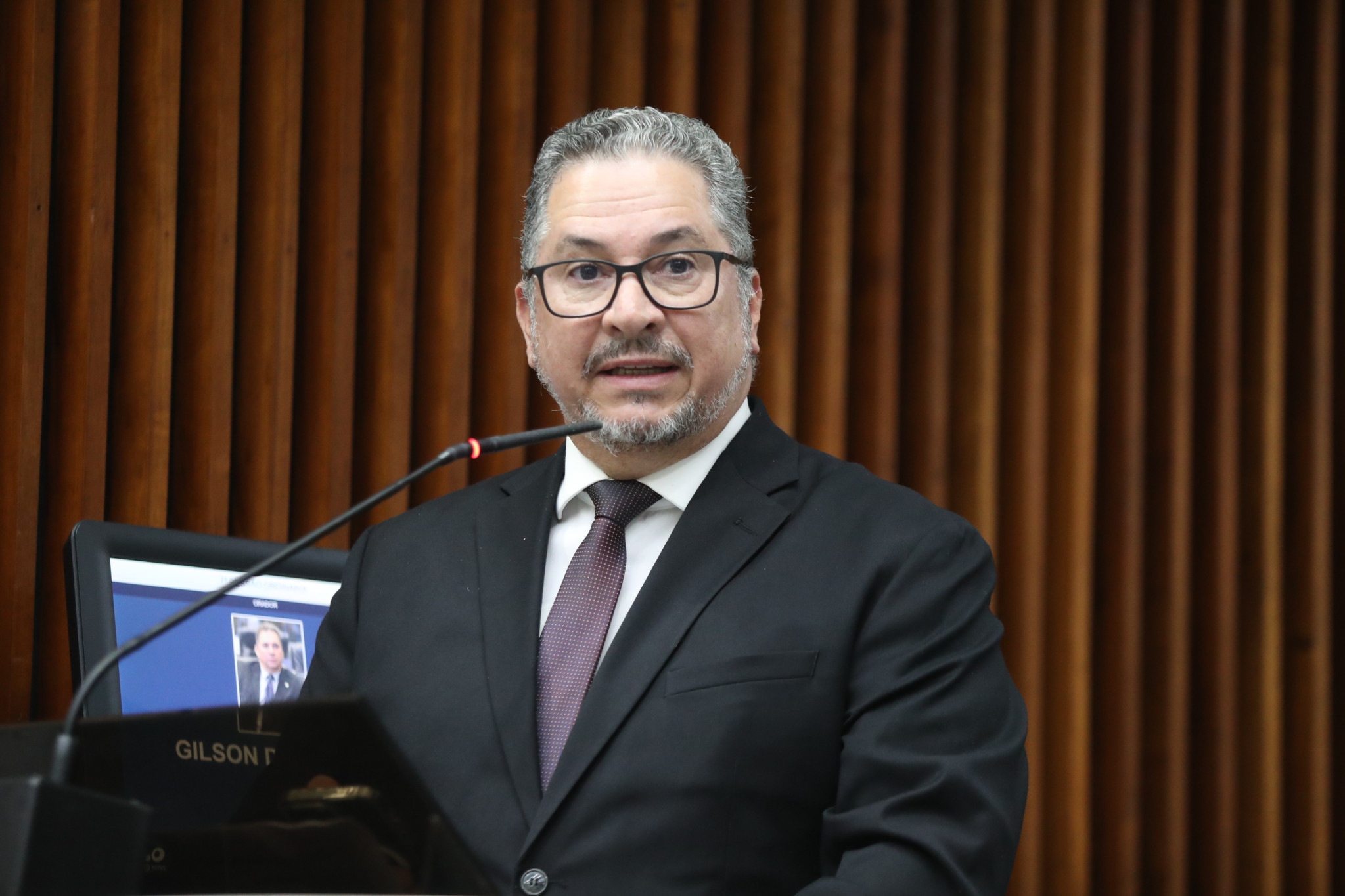 Deputado Gilson de Souza (PL) repudia absolvição de acusado de pedofilia e alerta para “romantização” de crimes de abuso sexual contra crianças