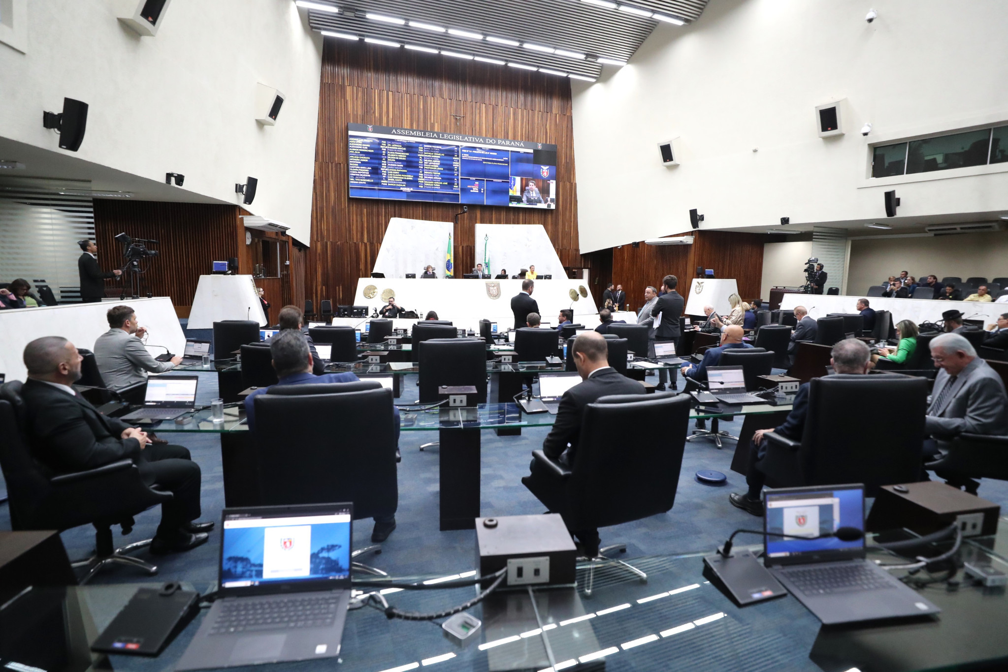 Deputados aprovam atendimento prioritário a diabéticos nos estabelecimentos de saúde do Paraná