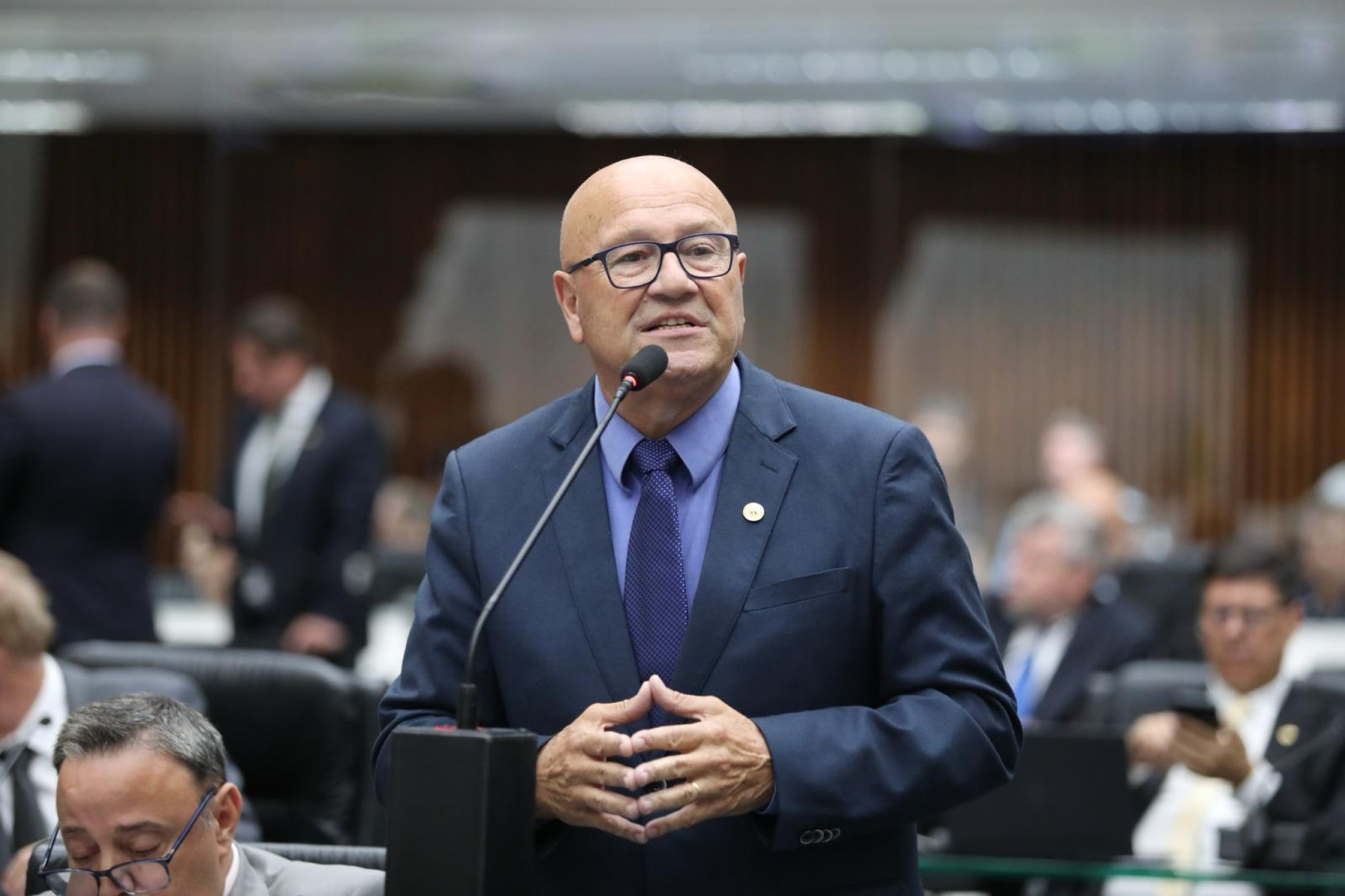 Compromisso do agente público é defender o consumidor brasileiro, diz deputado Luiz Claudio Romanelli (PSD)