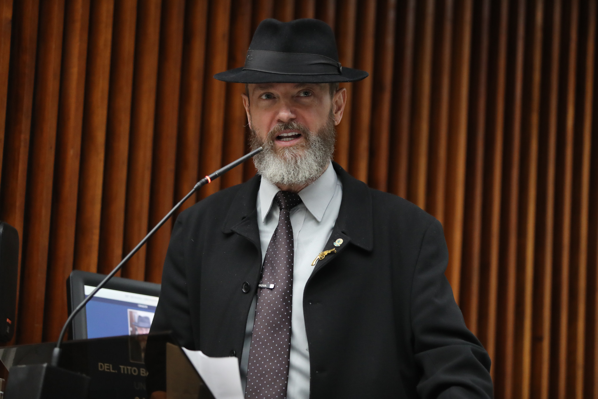 Deputado Delegado Tito Barichello (União) cobra dados sobre saúde mental de policiais civis do Paraná