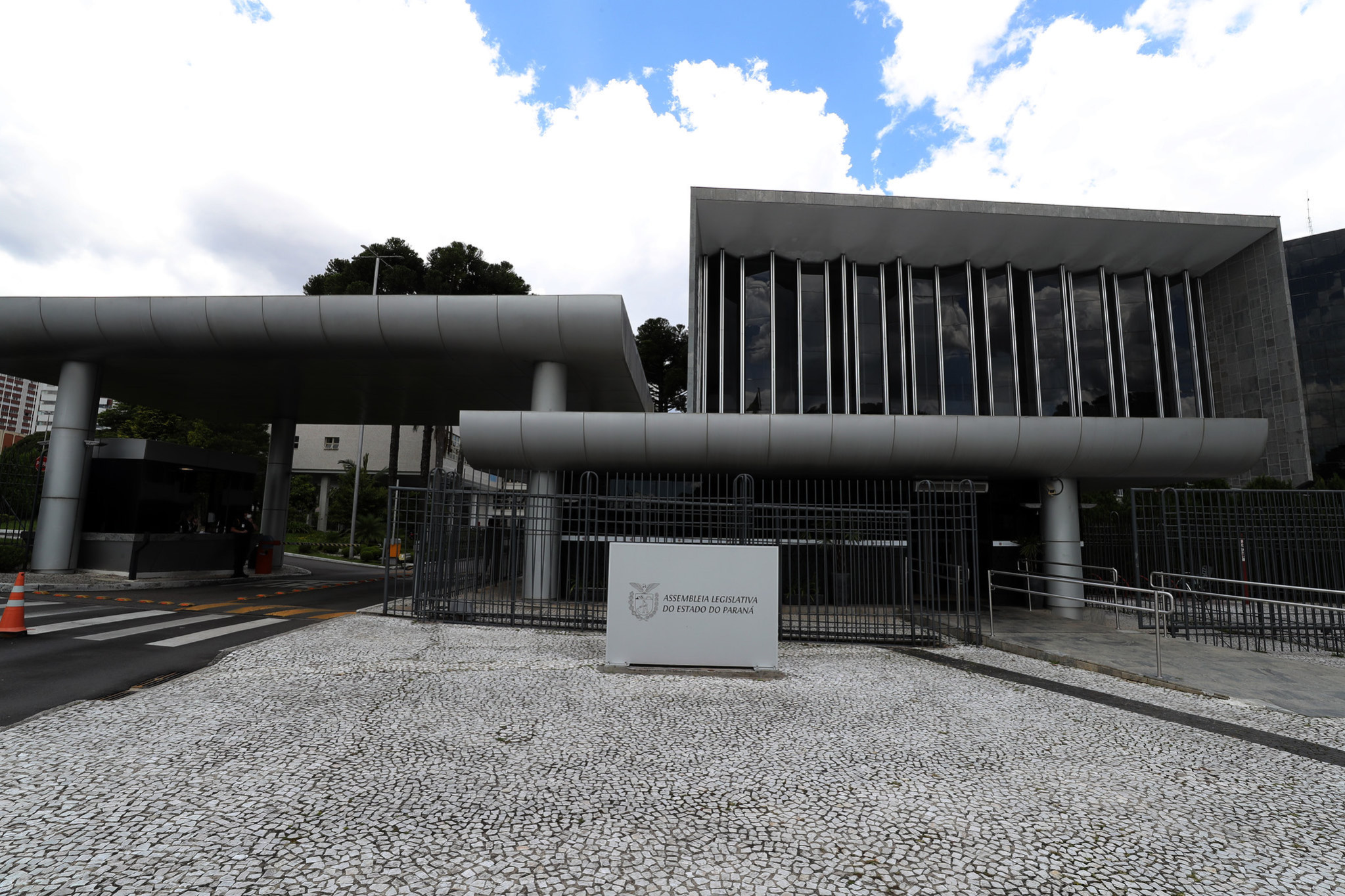 Semana na Assembleia Legislativa será marcada pelo debate sobre o passaporte da vacina na Comissão de Educação