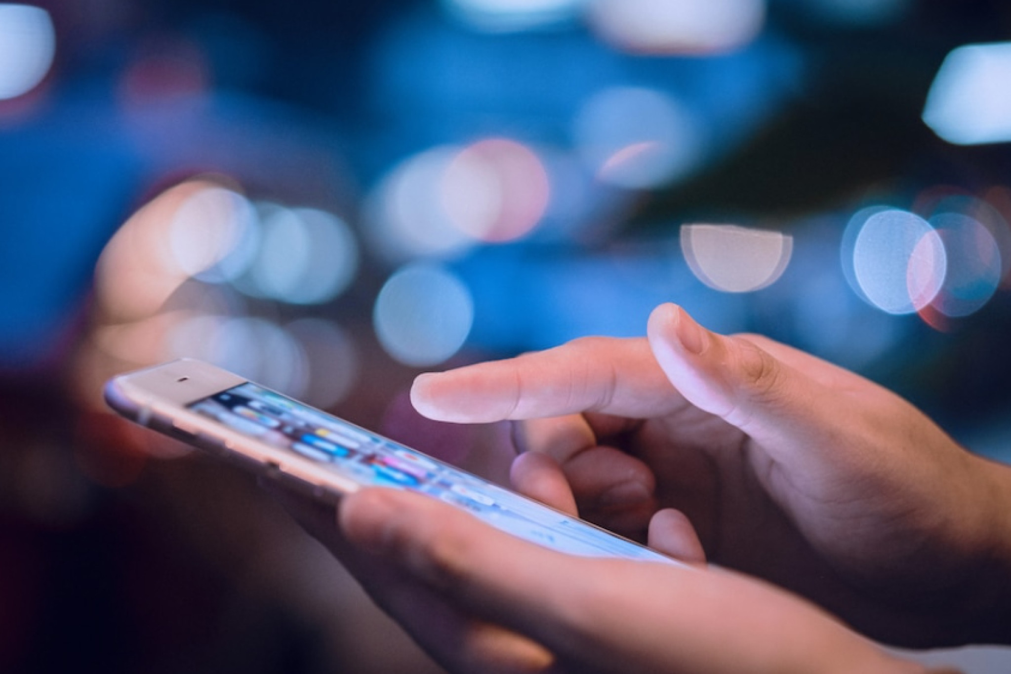 Projeto propõe cancelamento de serviços de telecomunicação através de aplicativos