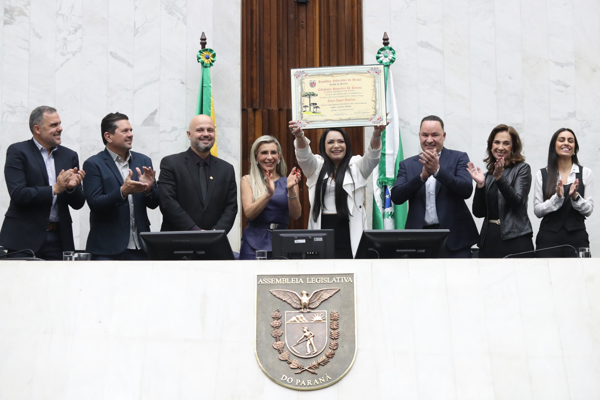 Empresária Tânia Lopes Anselmo é a mais nova Cidadã Honorária do Estado do Paraná