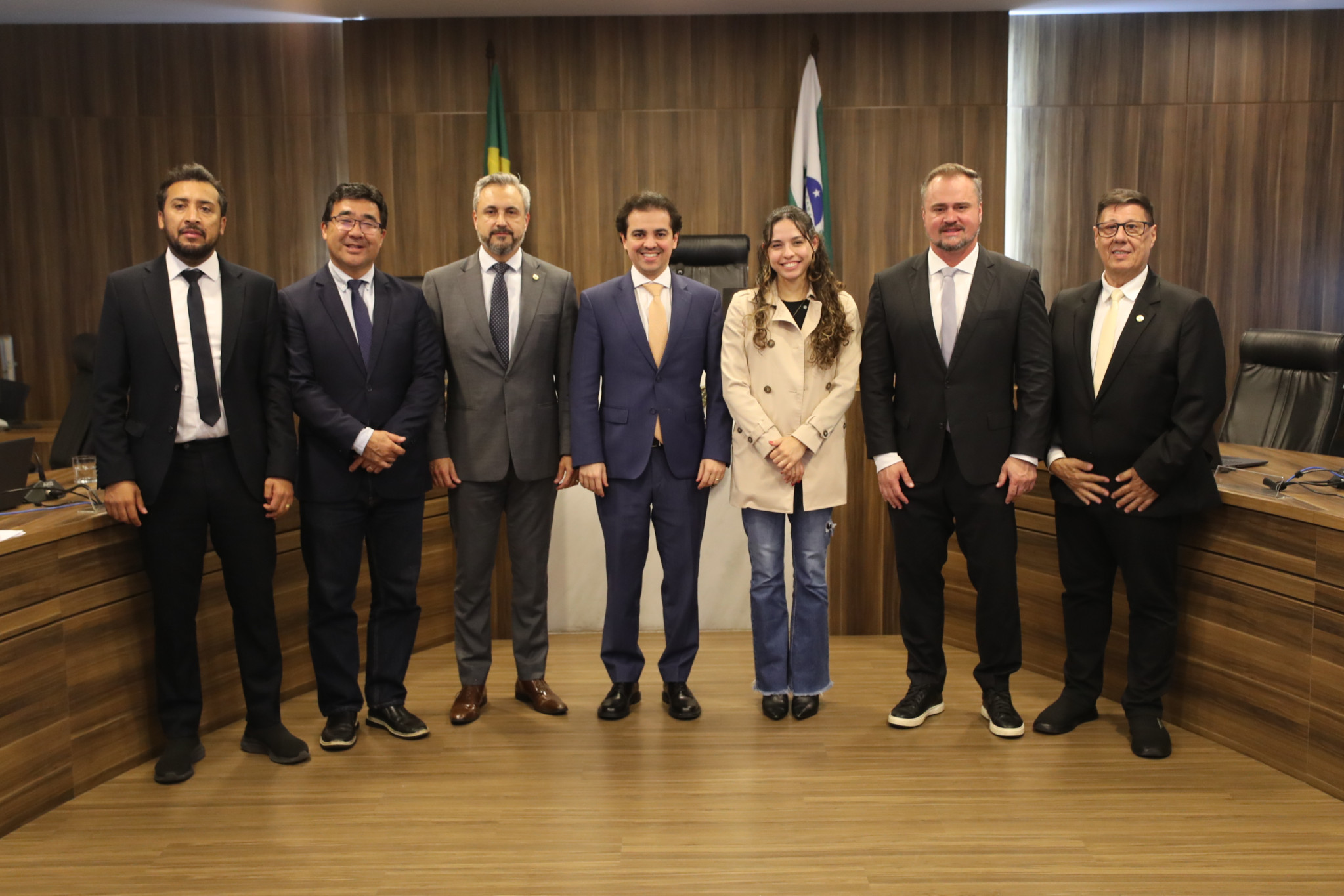 Comissão de Indústria e Comércio aprova projeto que incentiva divulgação do Disque 180 em rótulos para combater a violência contra a mulher