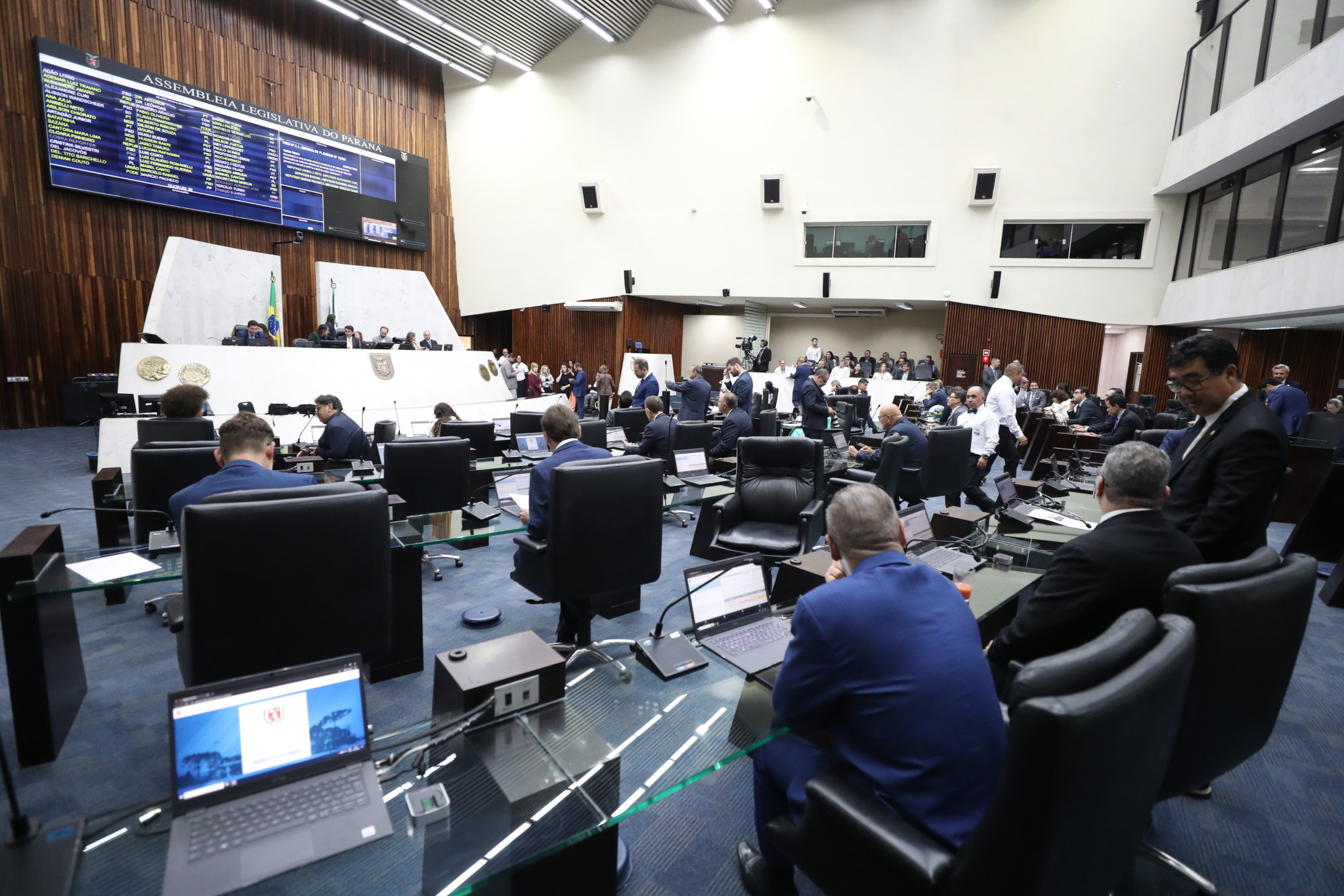 Assembleia inicia análise de projeto que altera Lei de desestatização da Celepar