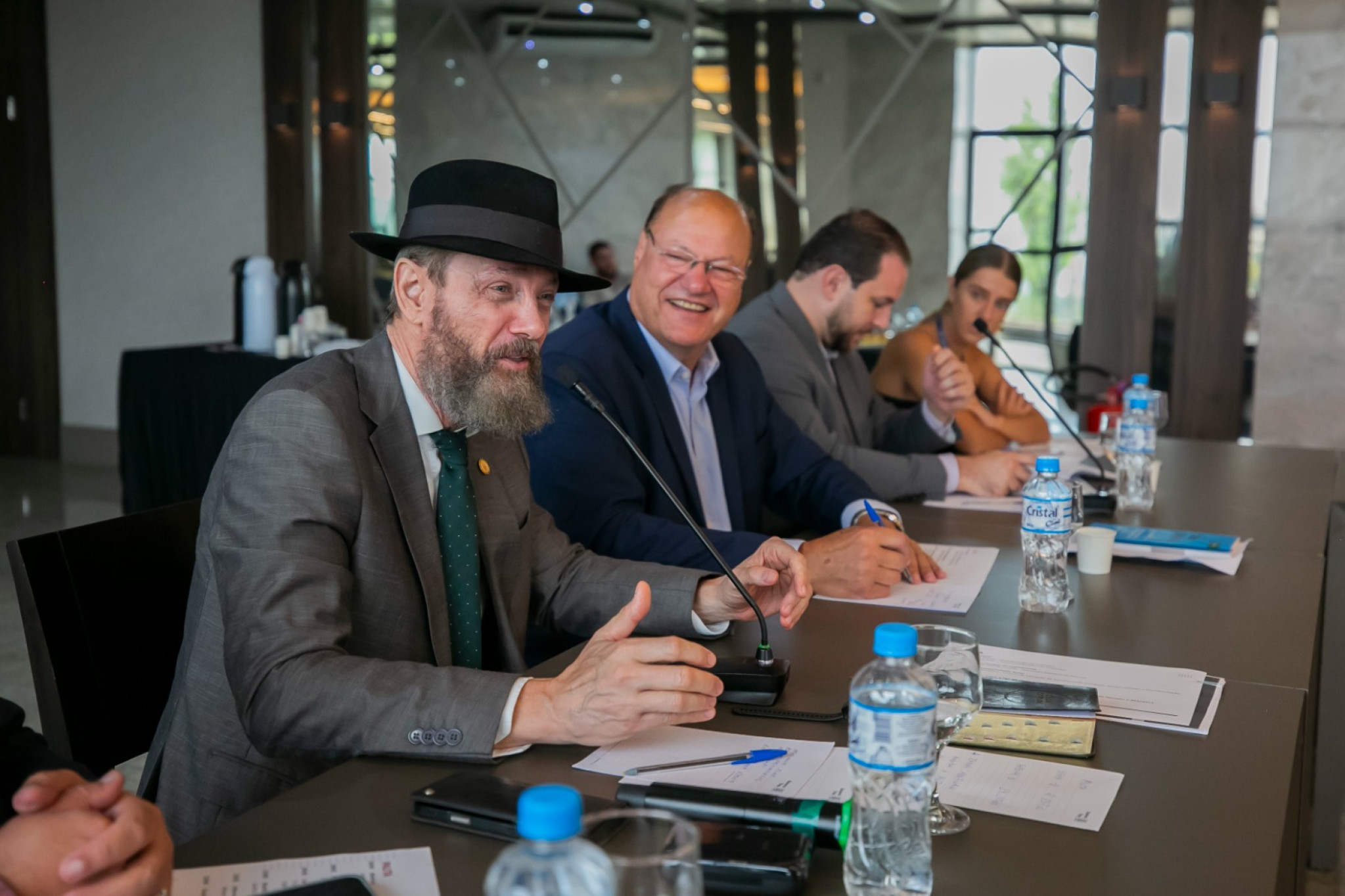 Deputado Tito Barichello (União) fala sobre furtos e receptação de materiais metálicos no Paraná em palestra na FIEP