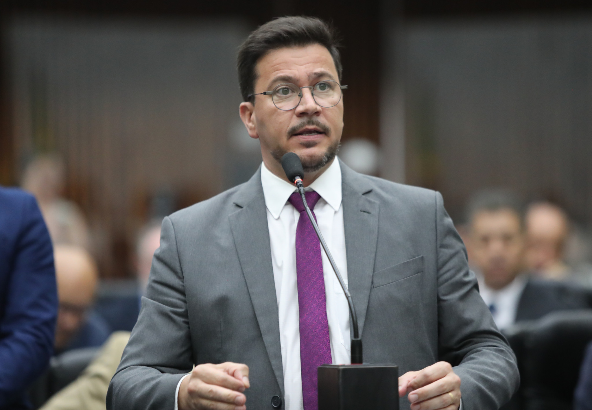 Líder da Oposição recorre ao TCE-PR contra programa Olho Vivo e solicita suspensão cautelar