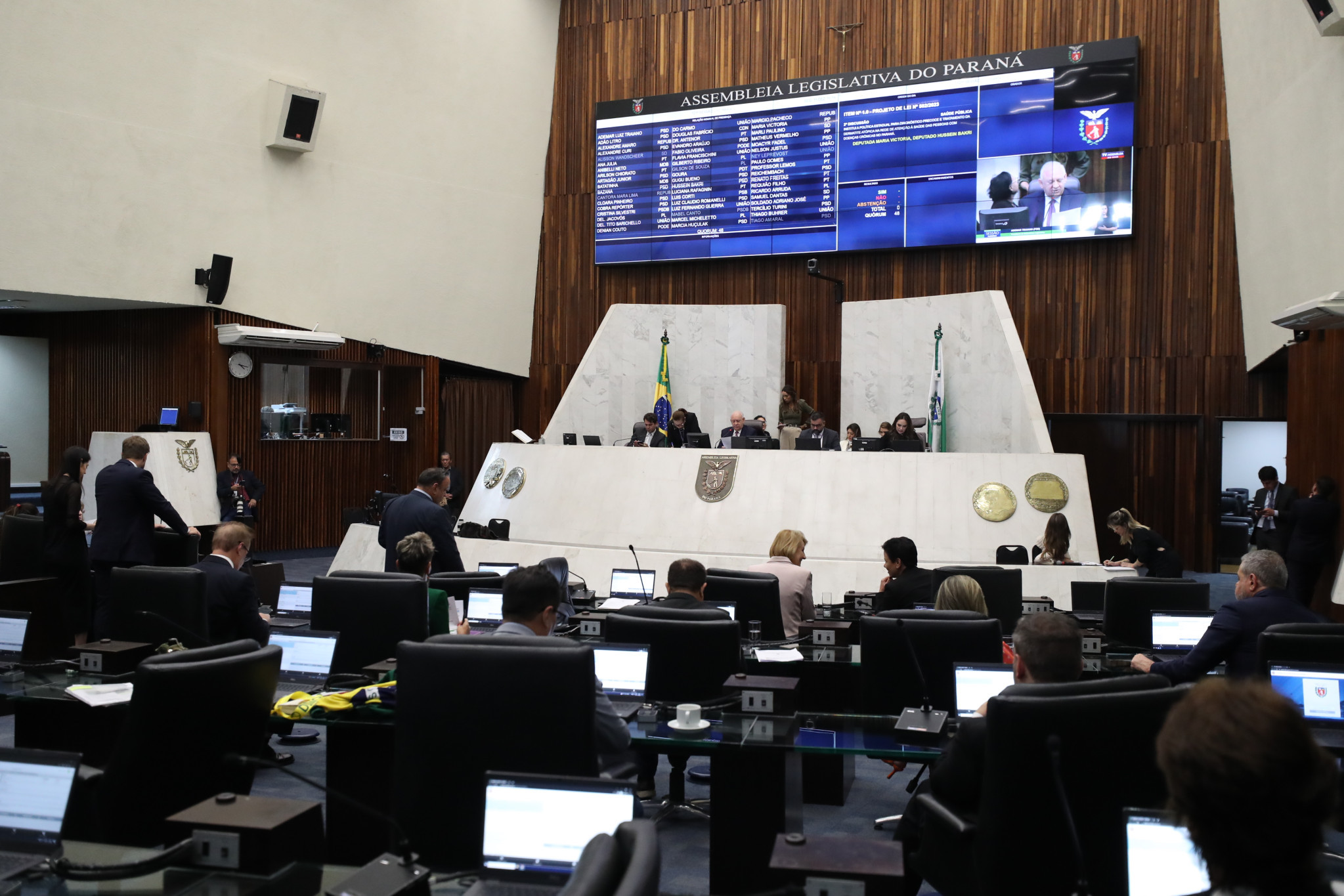 Projeto que aumenta o efetivo do Corpo de Bombeiros Militares no estado do Paraná é aprovado no Plenário