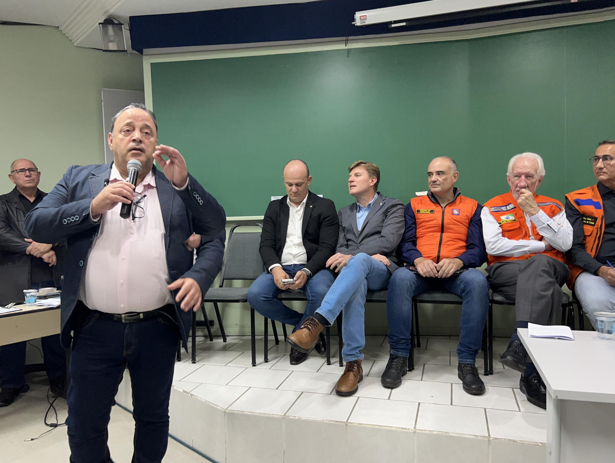 Deputado Hussein Bakri (PSD) faz apelo ao Governo Federal por apoio em projeto que solucione as cheias do Rio Iguaçu, em União da Vitória