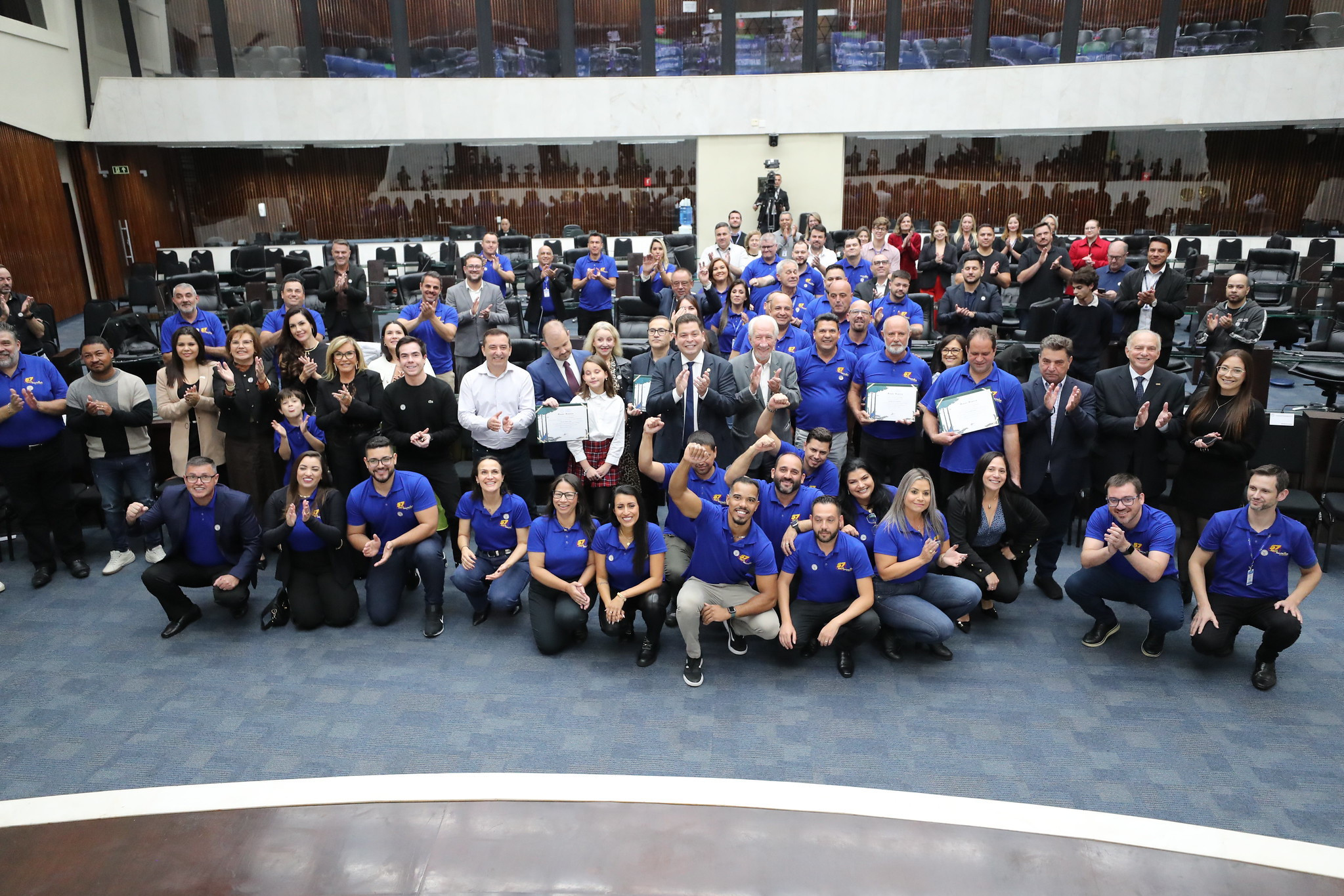 Assembleia promove sessão solene em homenagem ao Grupo Multiloja