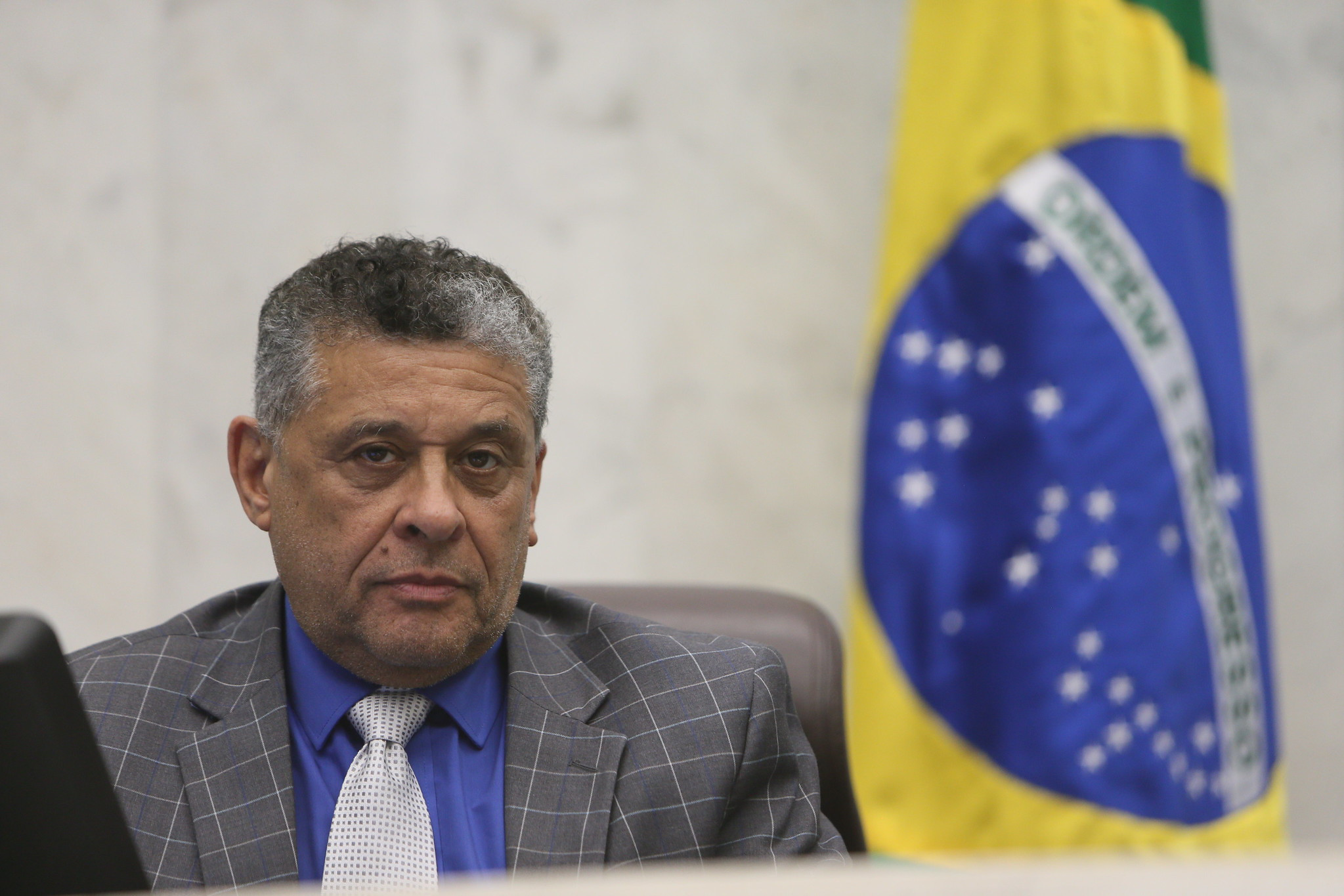 Projeto de lei garante que parturientes surdas sejam acompanhadas por intérpretes de Libras