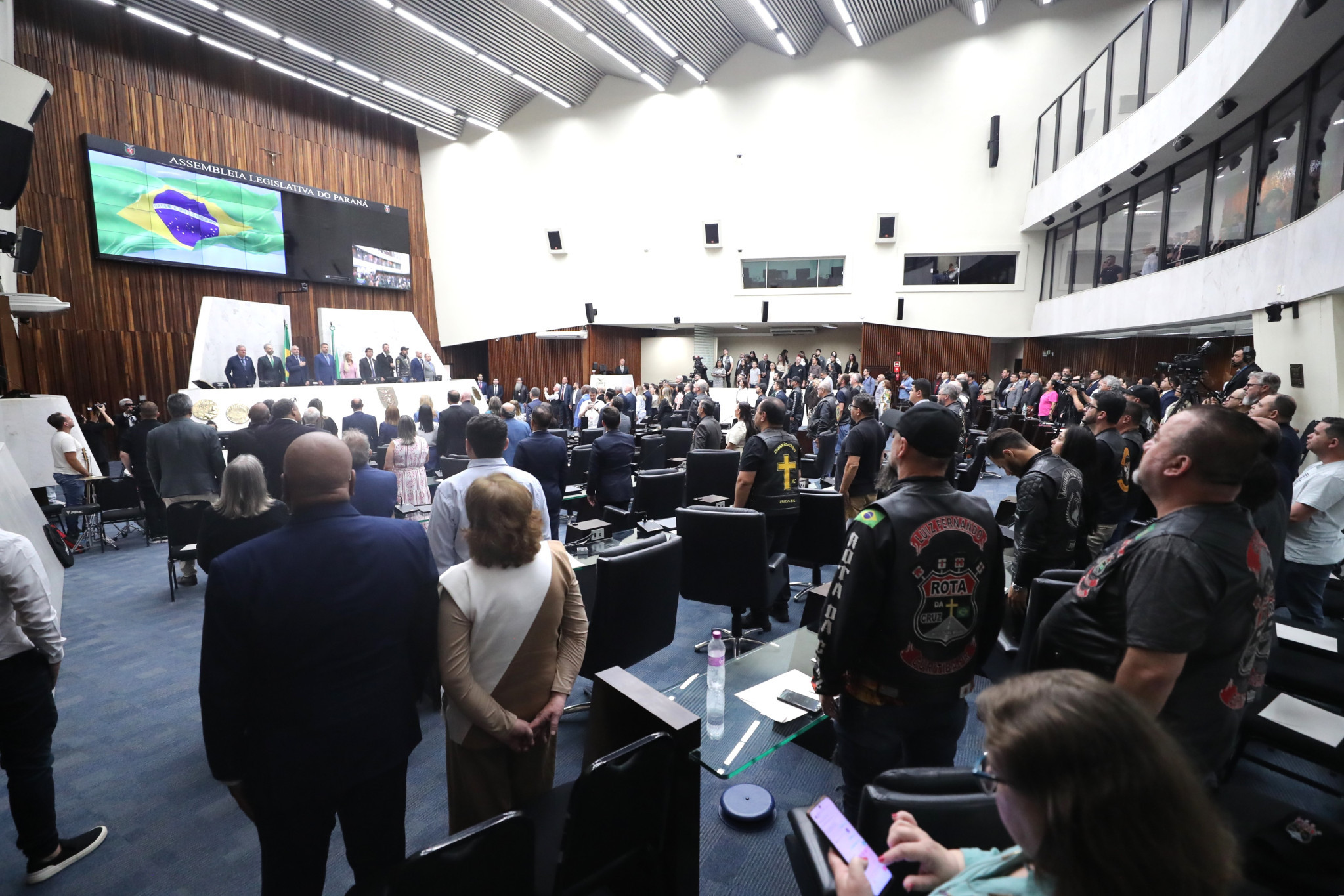 Assembleia Legislativa do Paraná presta homenagem ao Dia Nacional das Missões e ao trabalho realizado pelas igrejas