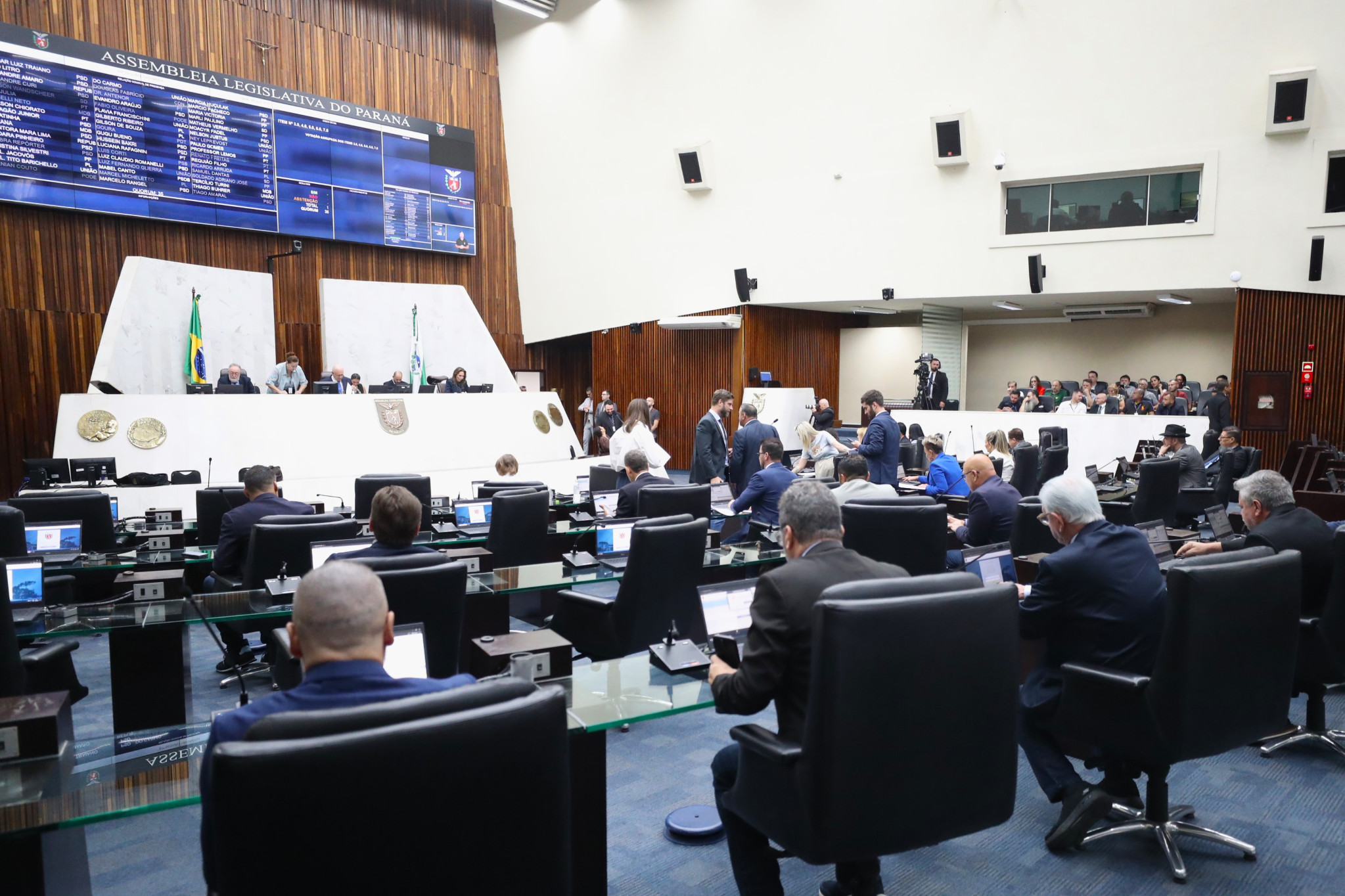 Programa Regulariza Paraná avança na Assembleia Legislativa