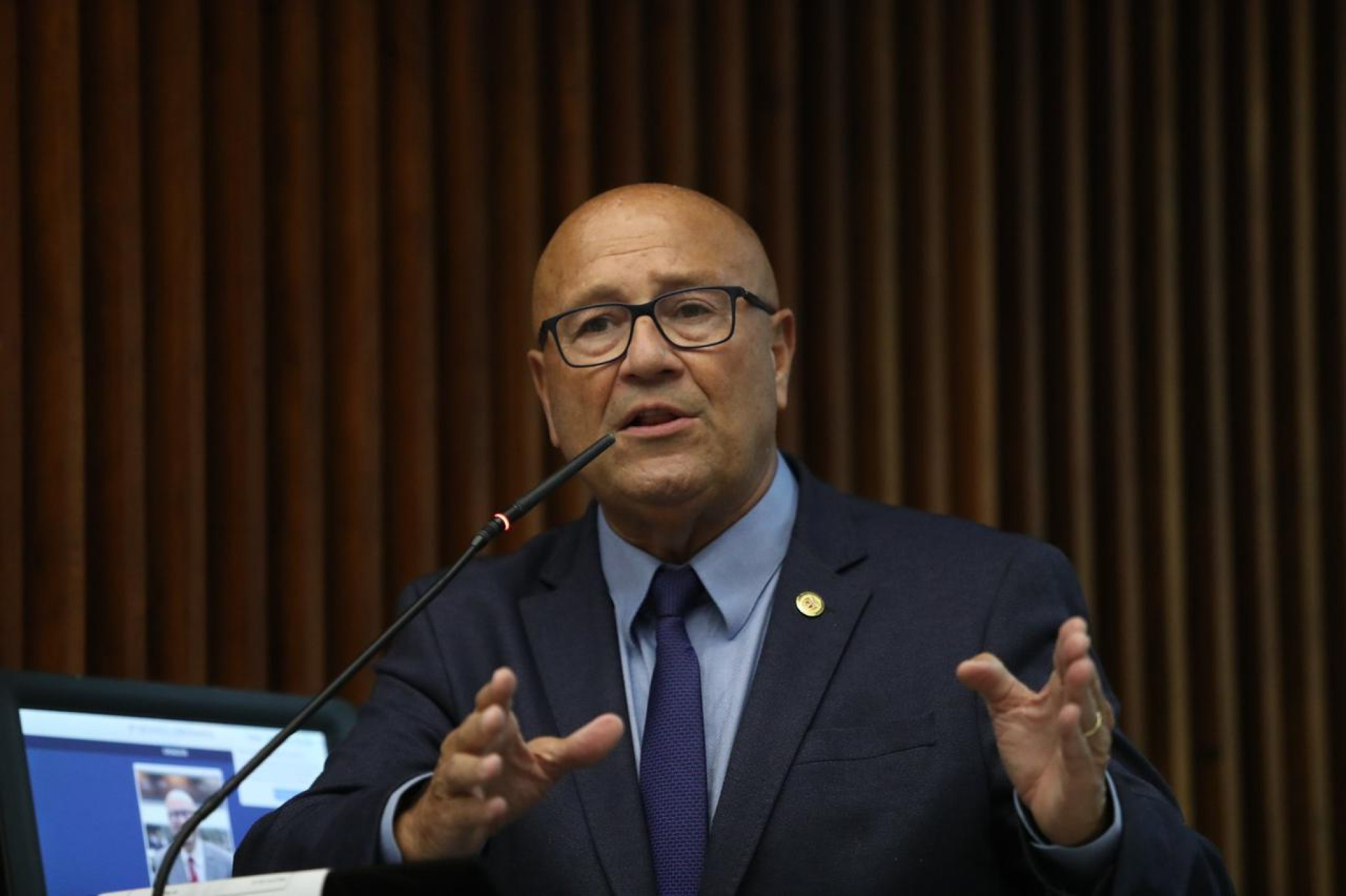 Deputado Luiz Claudio Romanelli (PSD) propõe lei que institui programa de atenção à saúde da mulher no climatério