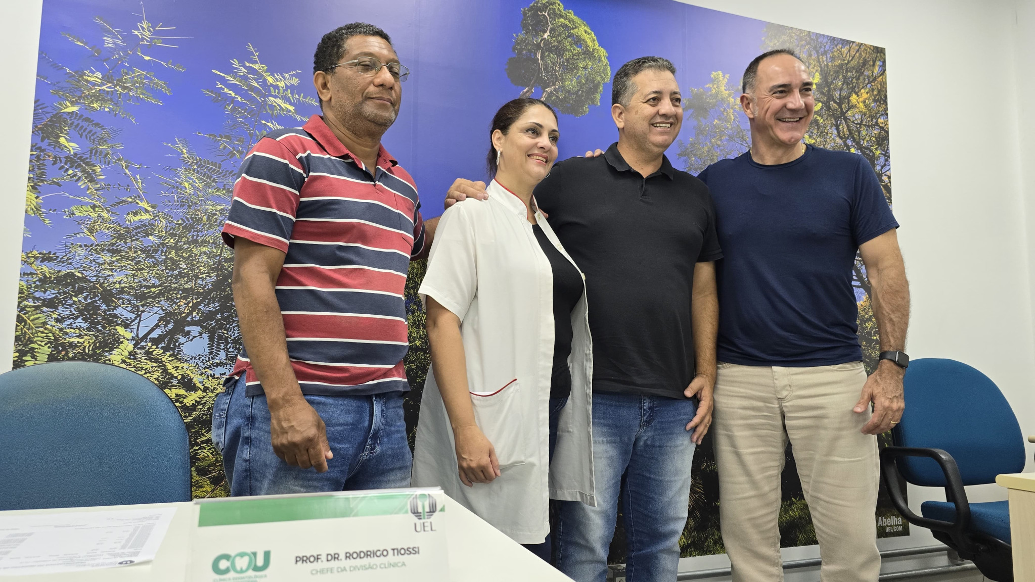 Servidores solicitaram ao deputado Cobra Repórter (PSD) a transformação da Clínica Odontológica da UEL em Hospital Odontológico