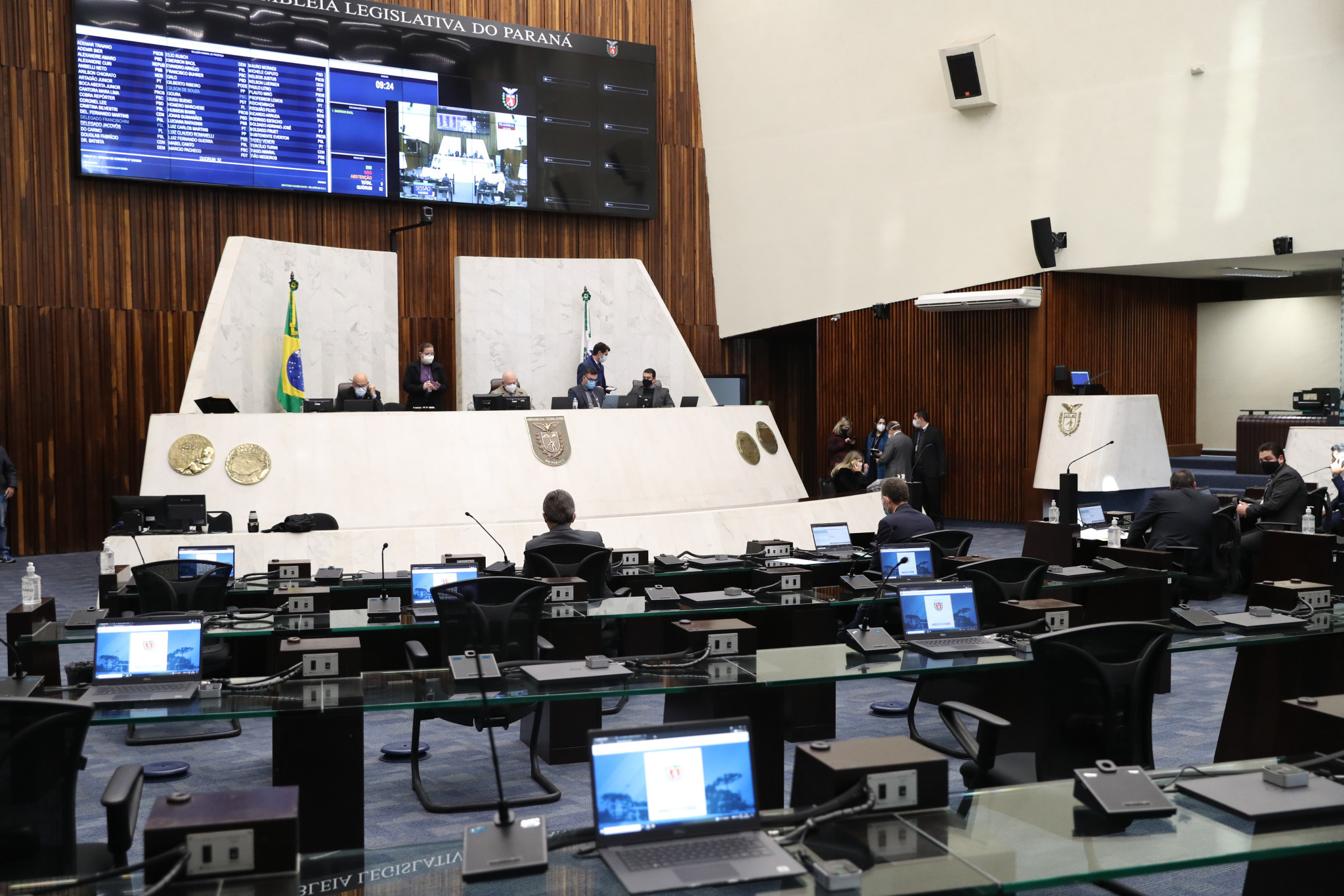 Aprovado projeto que prevê transparência na fila do SUS no estado