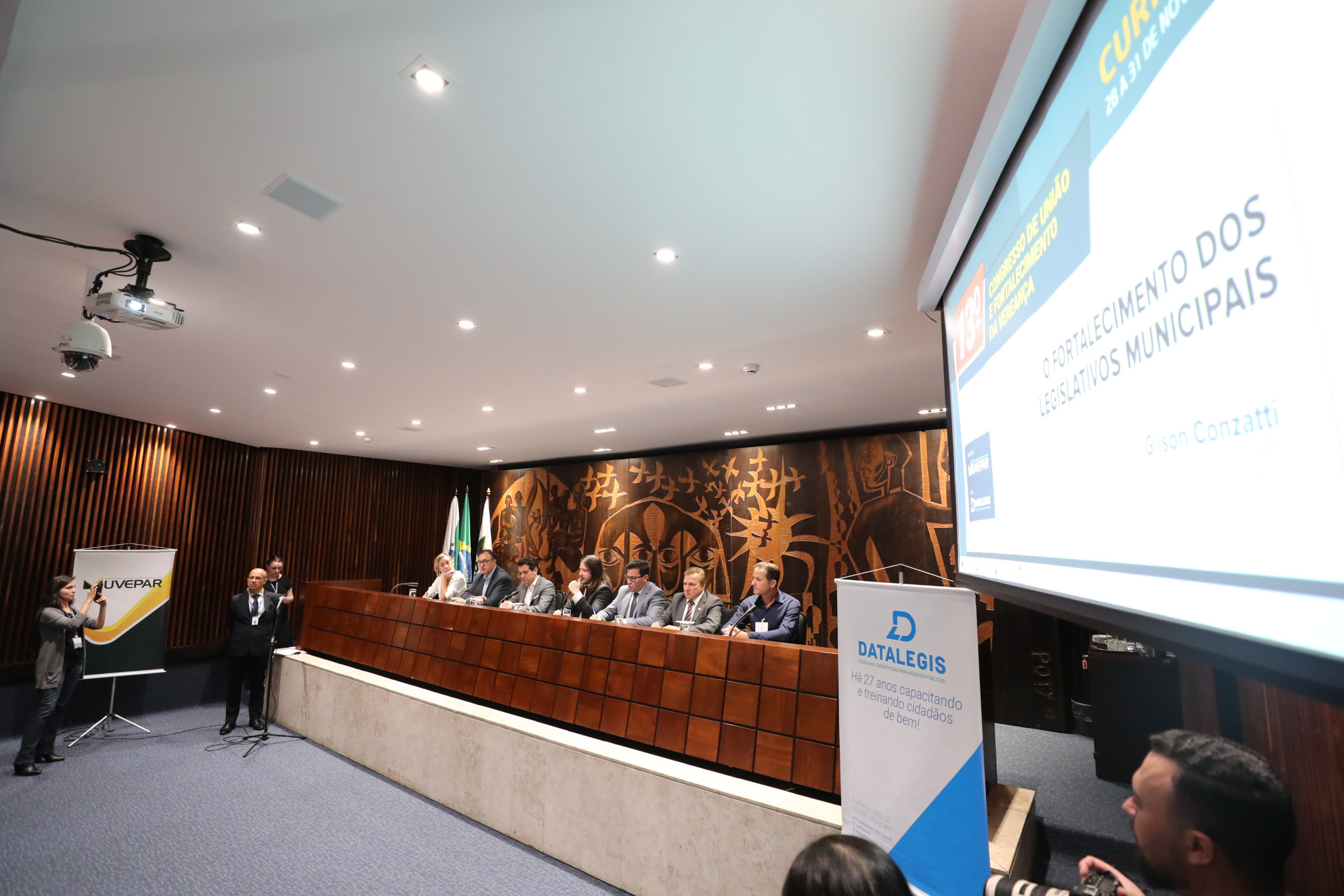 Assembleia Legislativa recebe vereadores para congresso