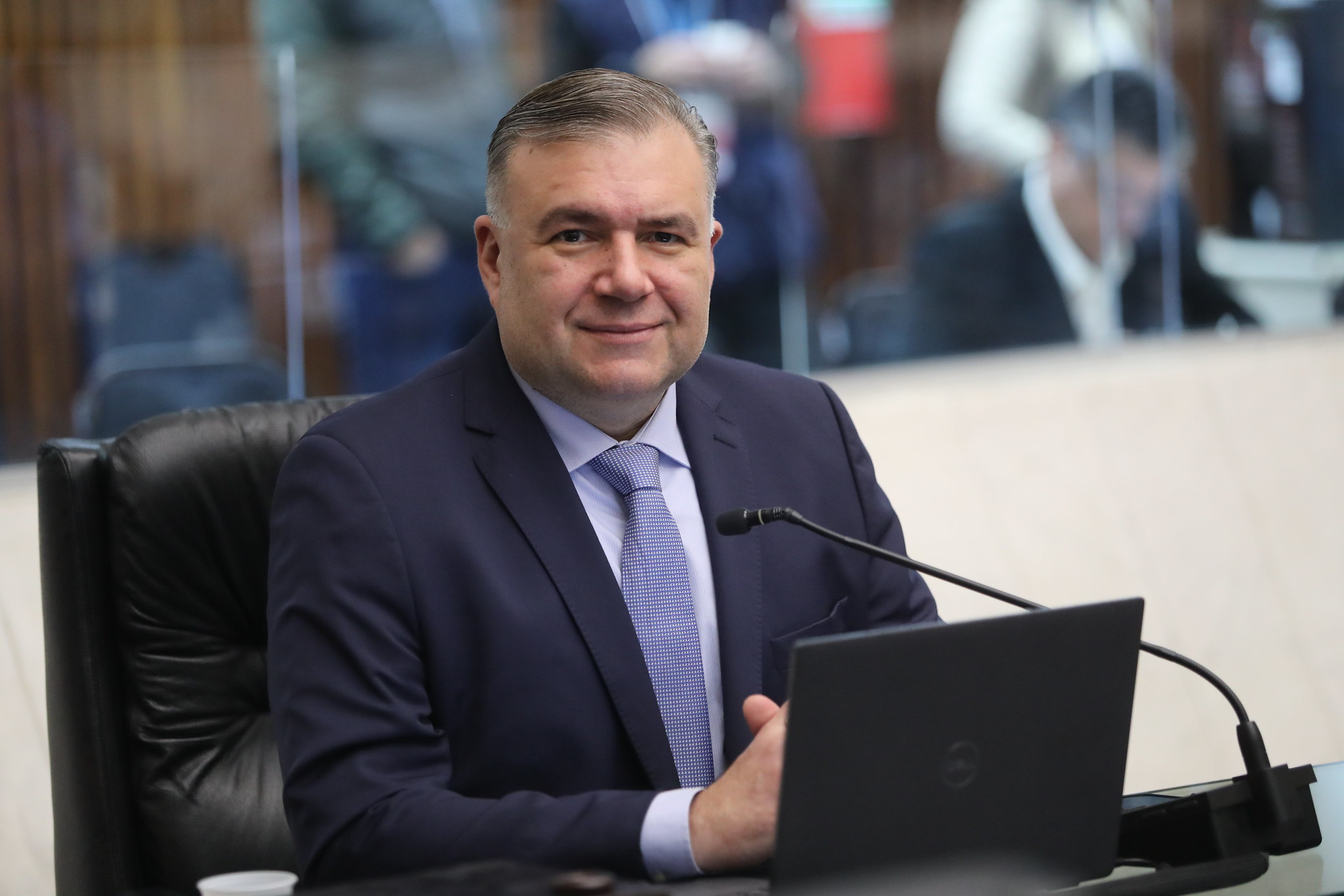 Deputado Ney Leprevost (União) envia expediente ao Procon requerendo que notifique e multe aplicativos de mototáxi