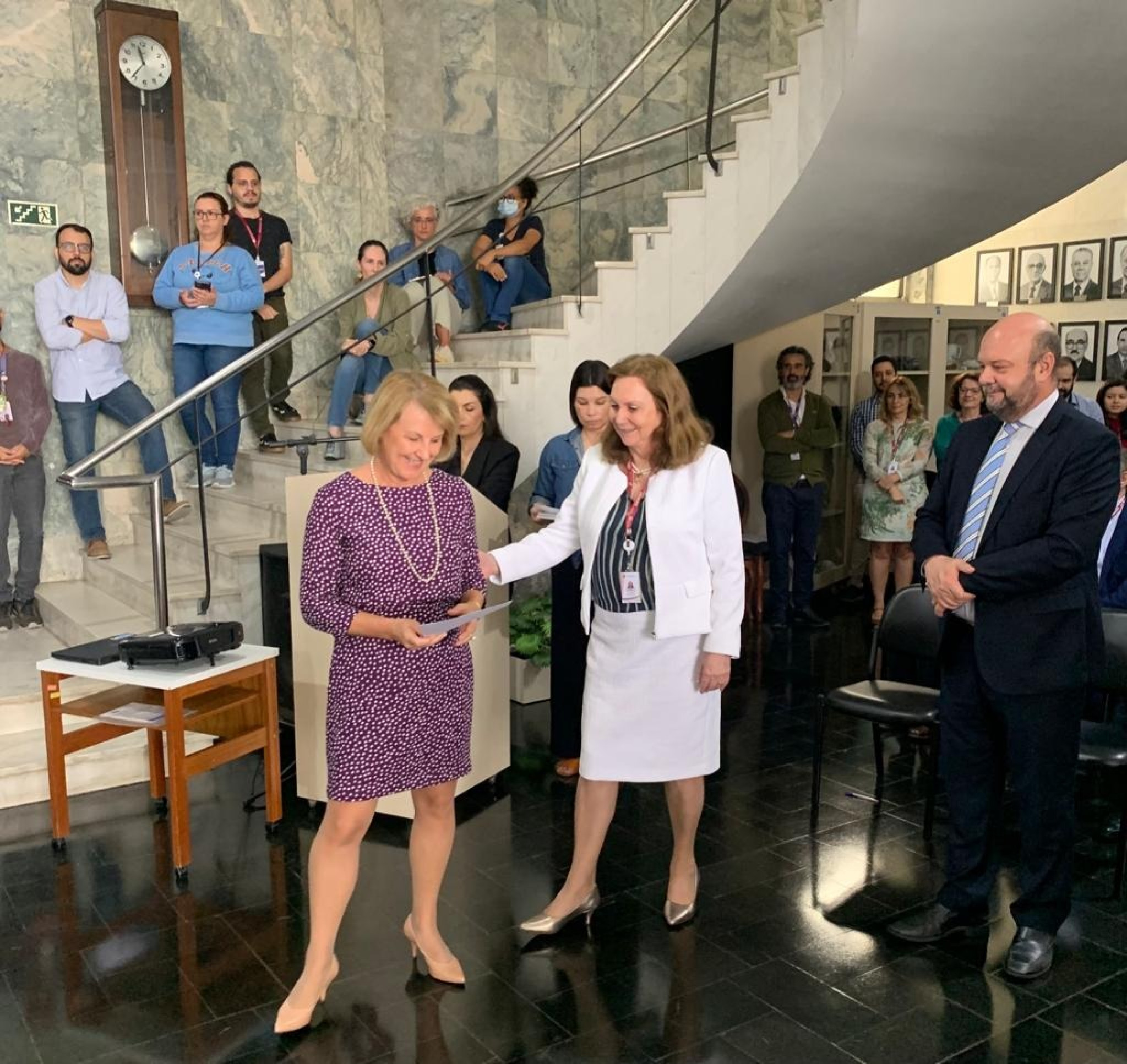 HC da UFPR homenageia deputada Márcia Huçulak (PSD) pelo trabalho durante da pandemia de covid-19