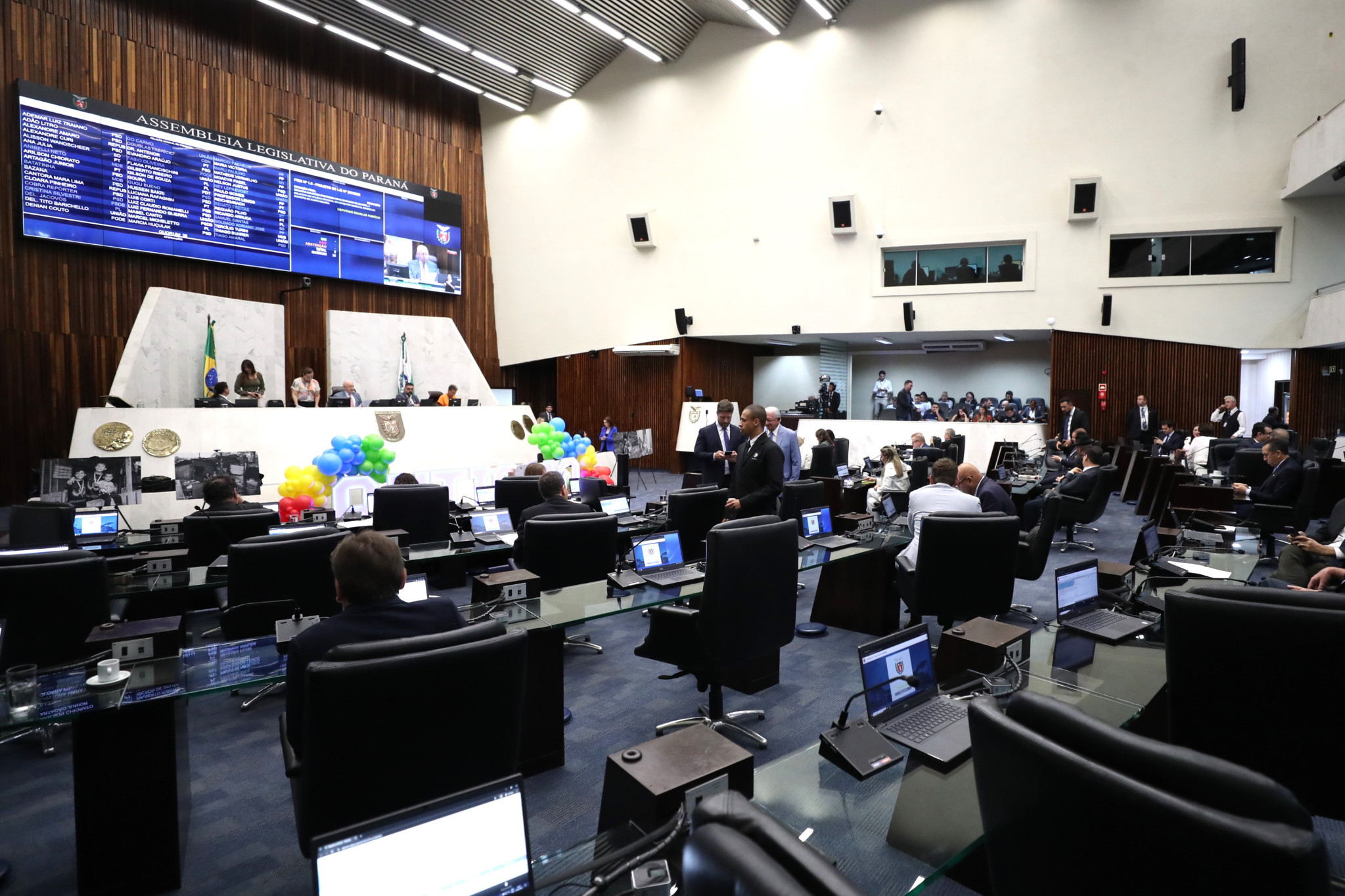 Consumidor paranaense terá direito à senha de início do atendimento nas instituições bancárias