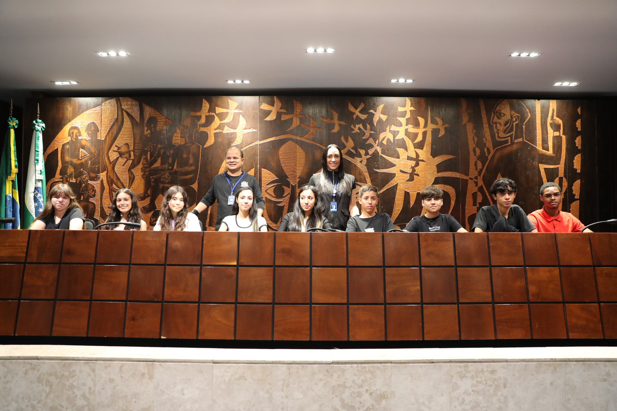 CRAS Thomaz Coelho visita a Assembleia