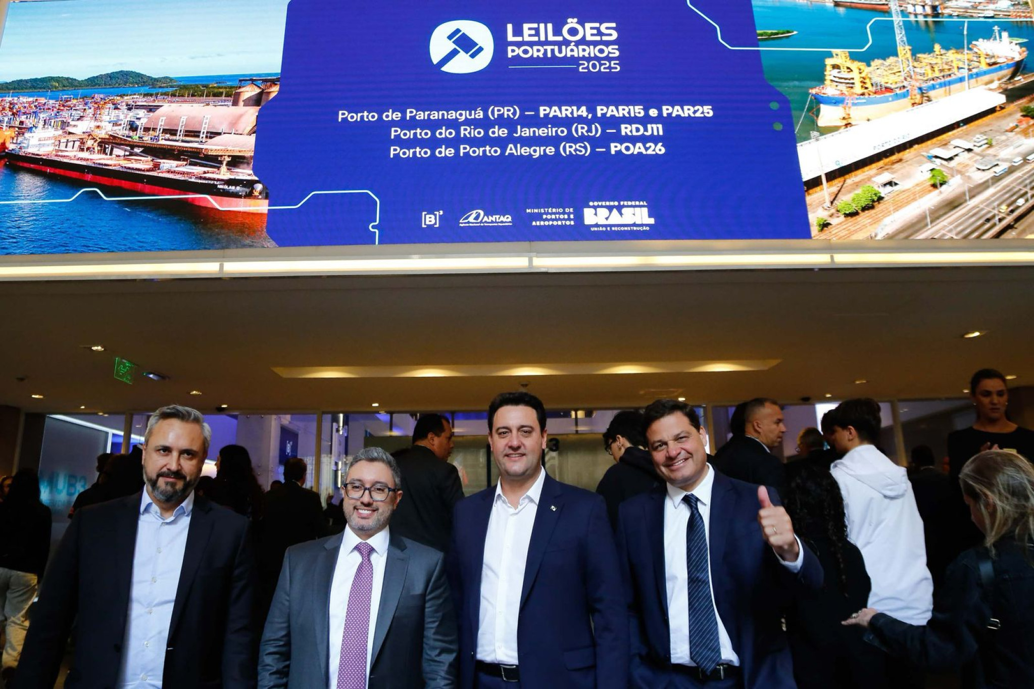 Deputado Fabio Oliveira (Podemos) representa Assembleia em leilão histórico do Porto de Paranaguá