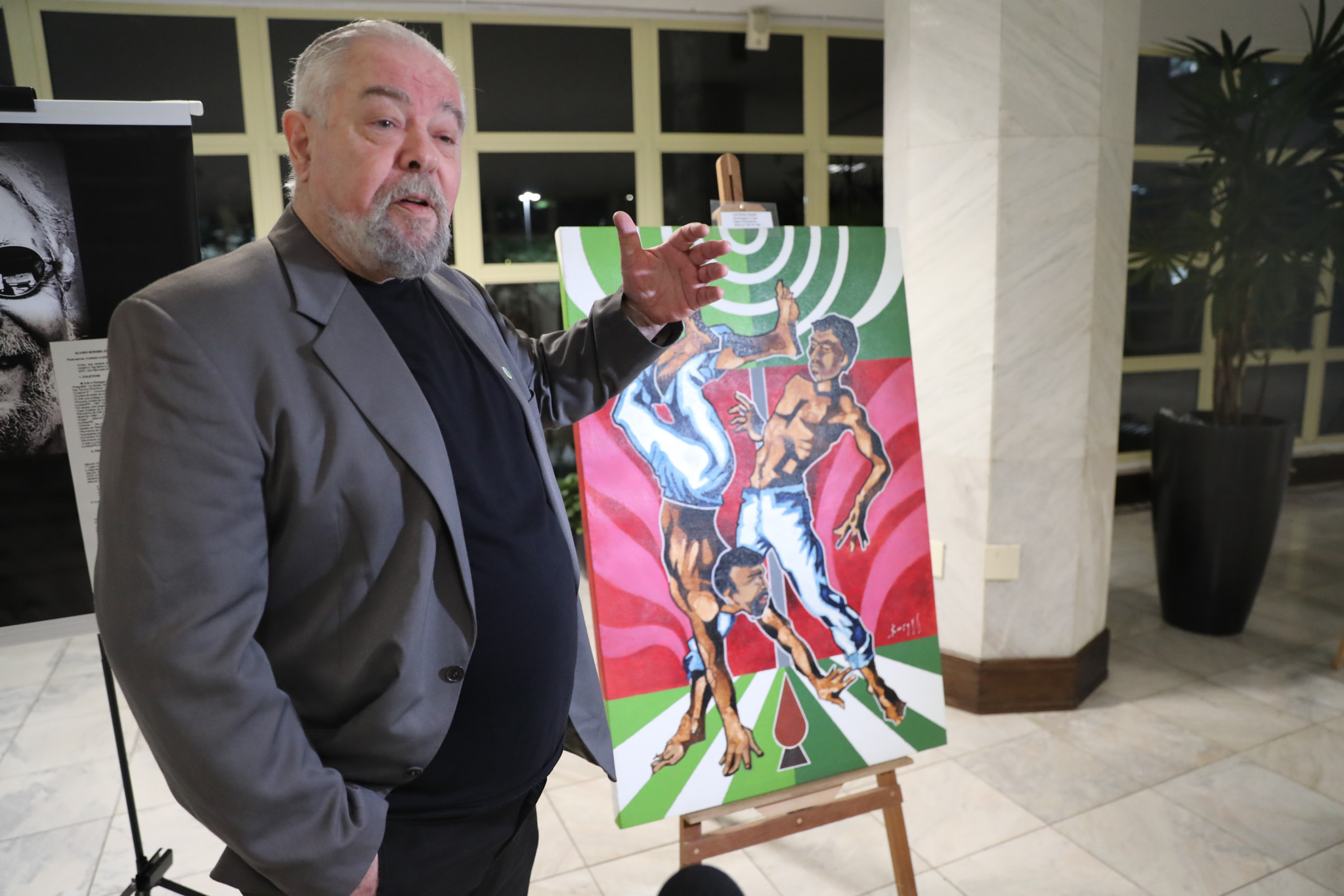 Exposição “Coração Paranista” é aberta no Espaço Cultural da Assembleia Legislativa