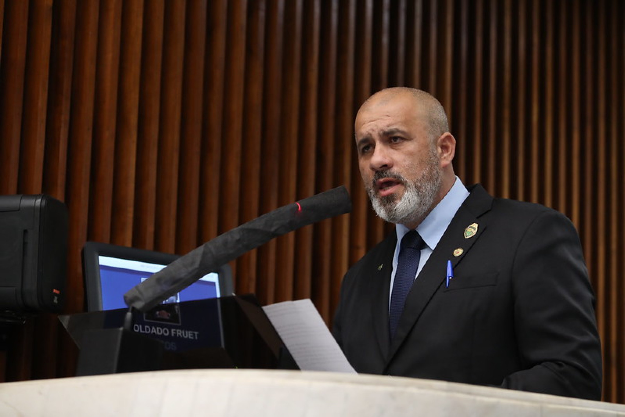 Deputado Soldado Fruet pede fim da tarifa mínima de água e esgoto da Sanepar